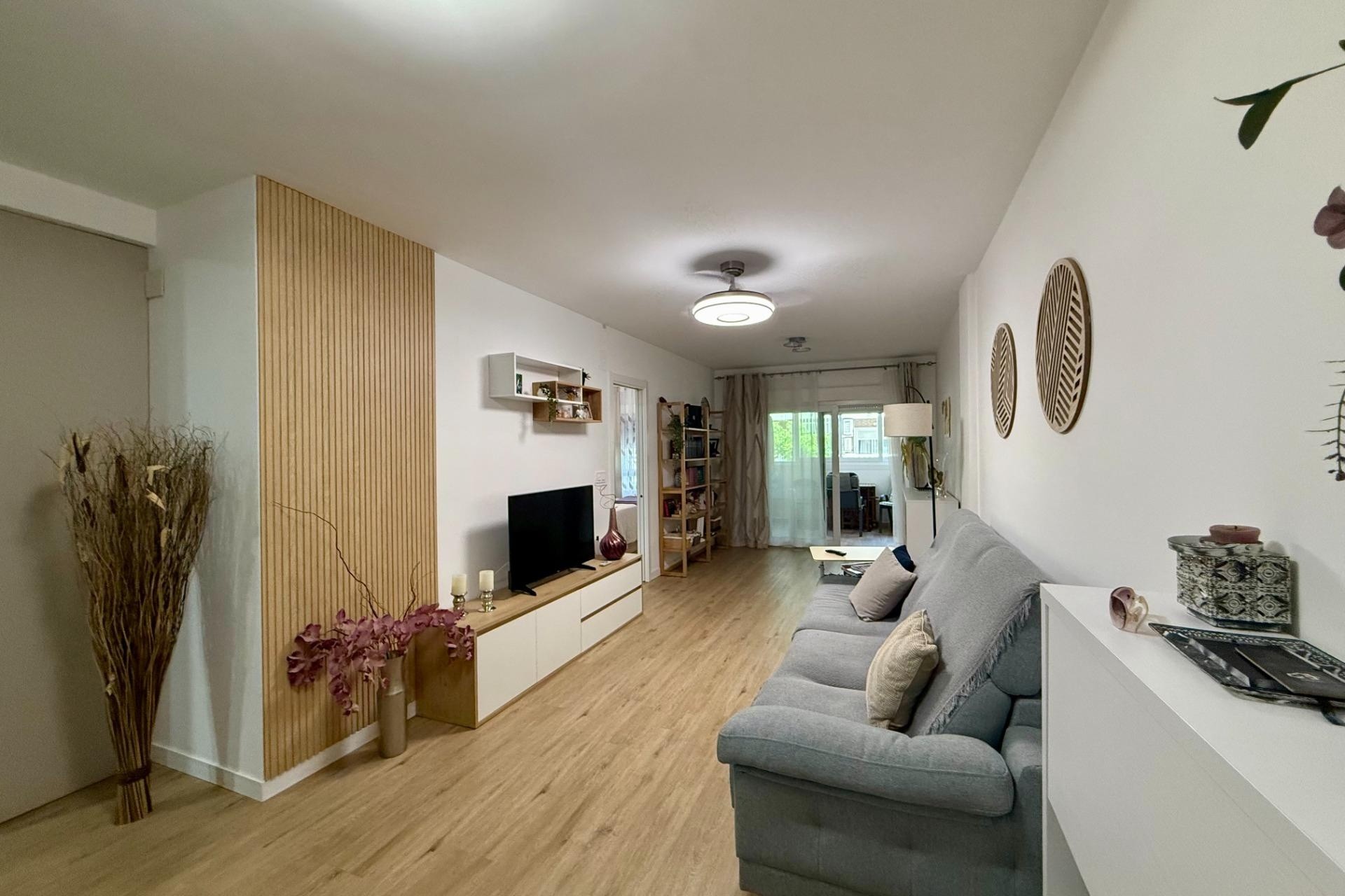 Resale - Apartment / Flat -
Torrevieja