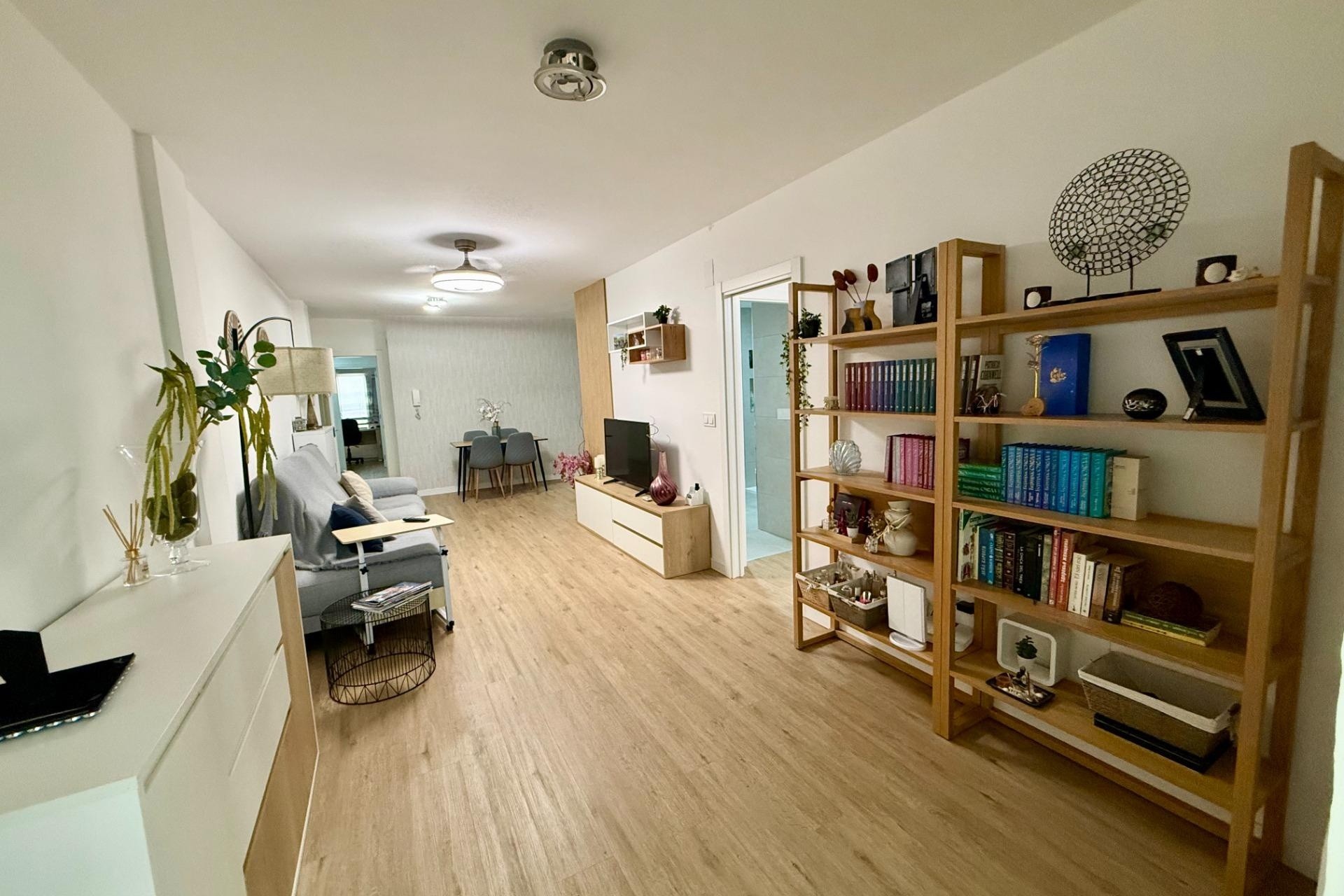 Resale - Apartment / Flat -
Torrevieja