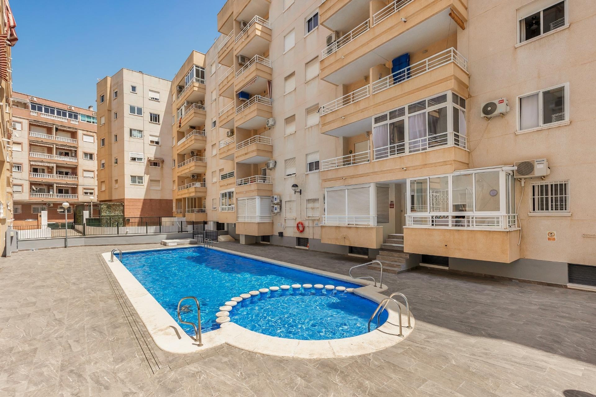 Resale - Apartment / Flat -
Torrevieja