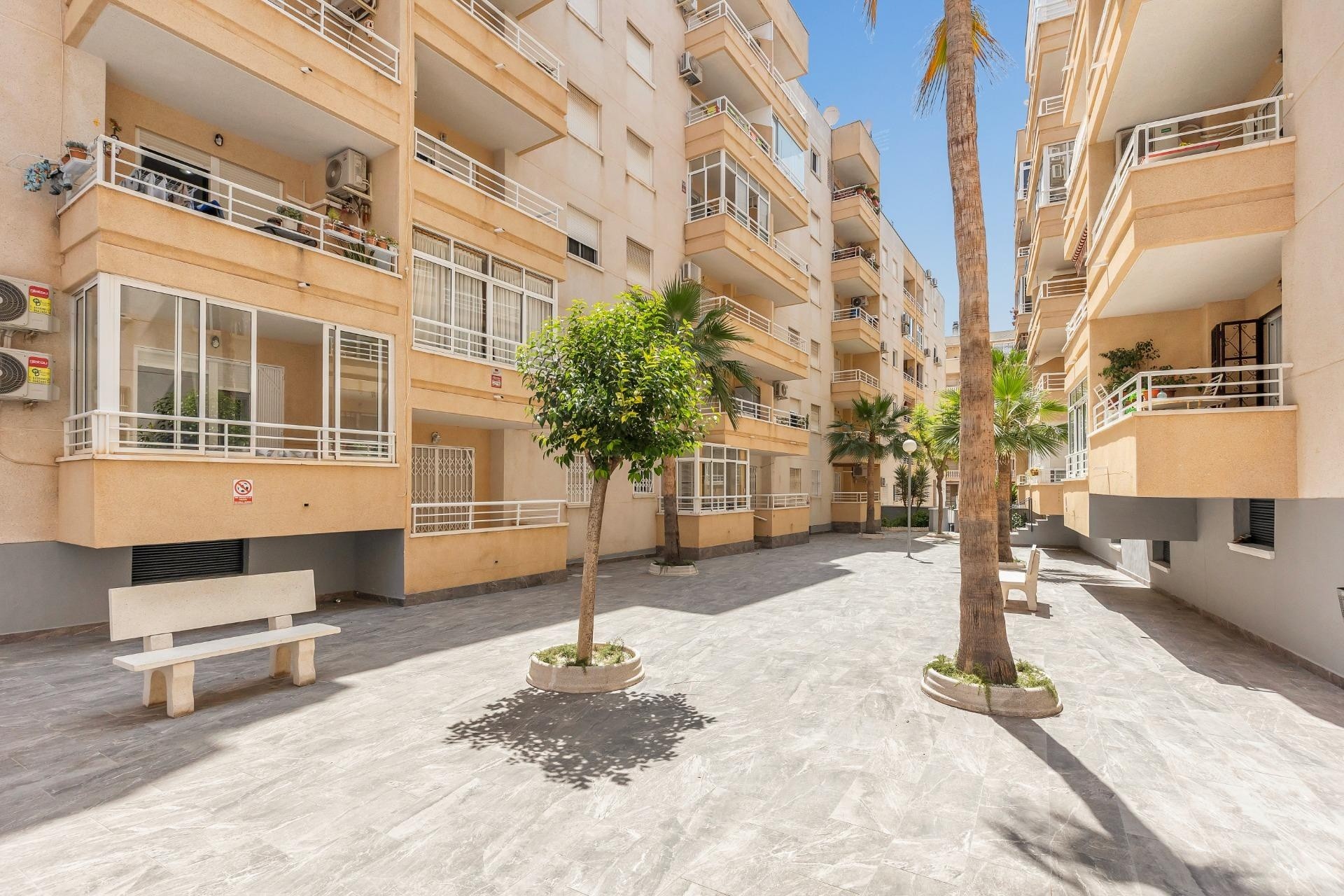 Resale - Apartment / Flat -
Torrevieja