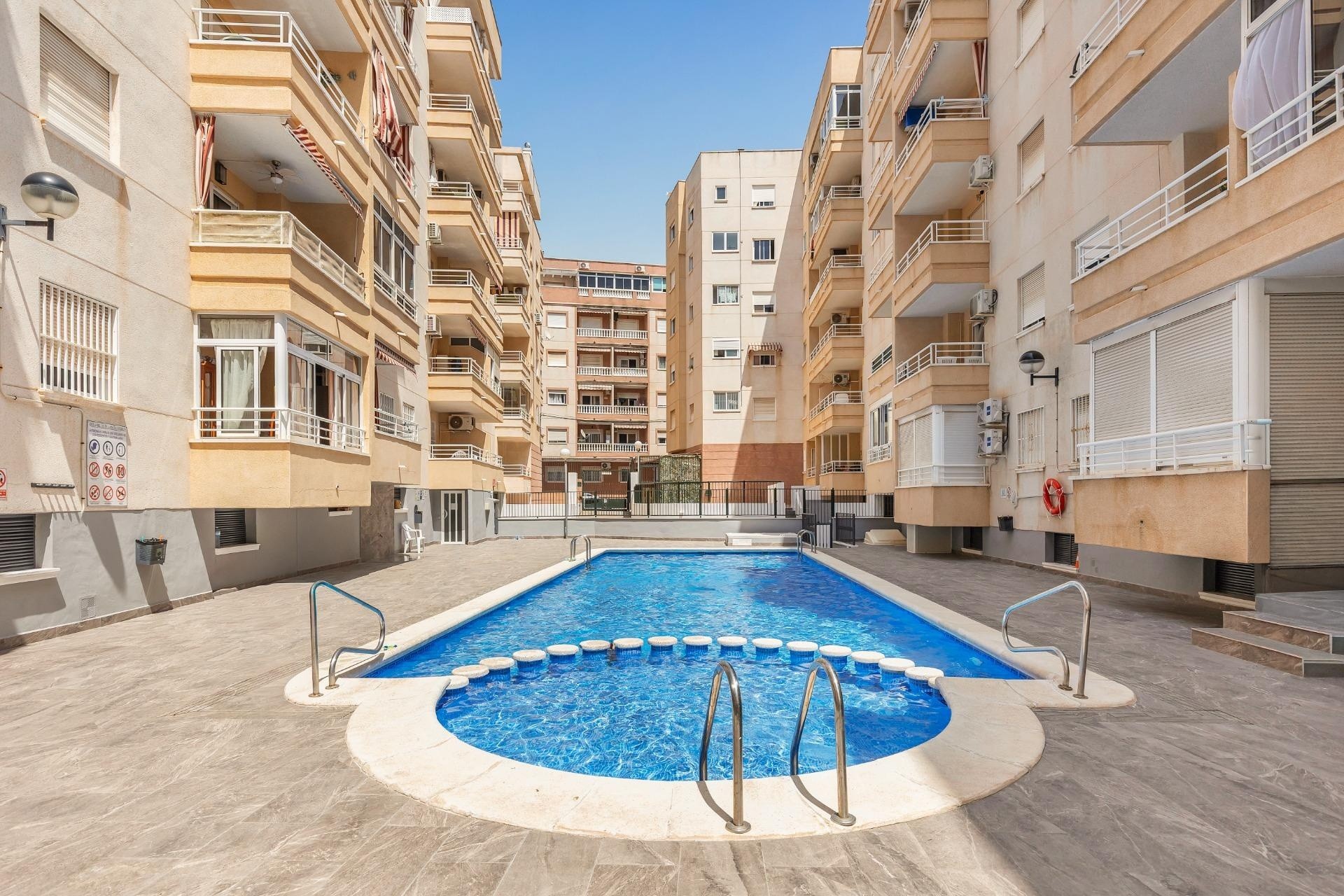 Resale - Apartment / Flat -
Torrevieja