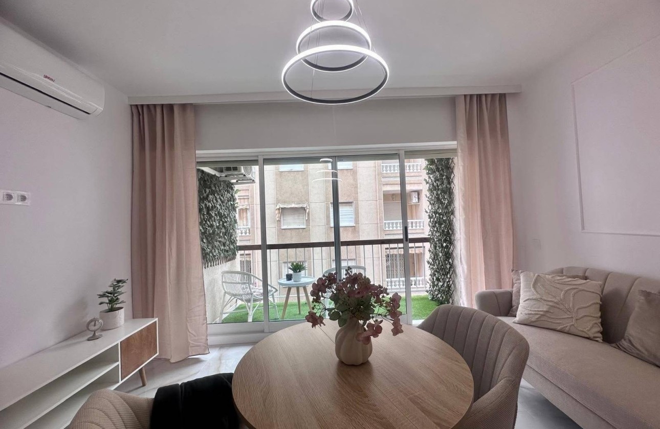 Resale - Apartment / Flat -
Torrevieja