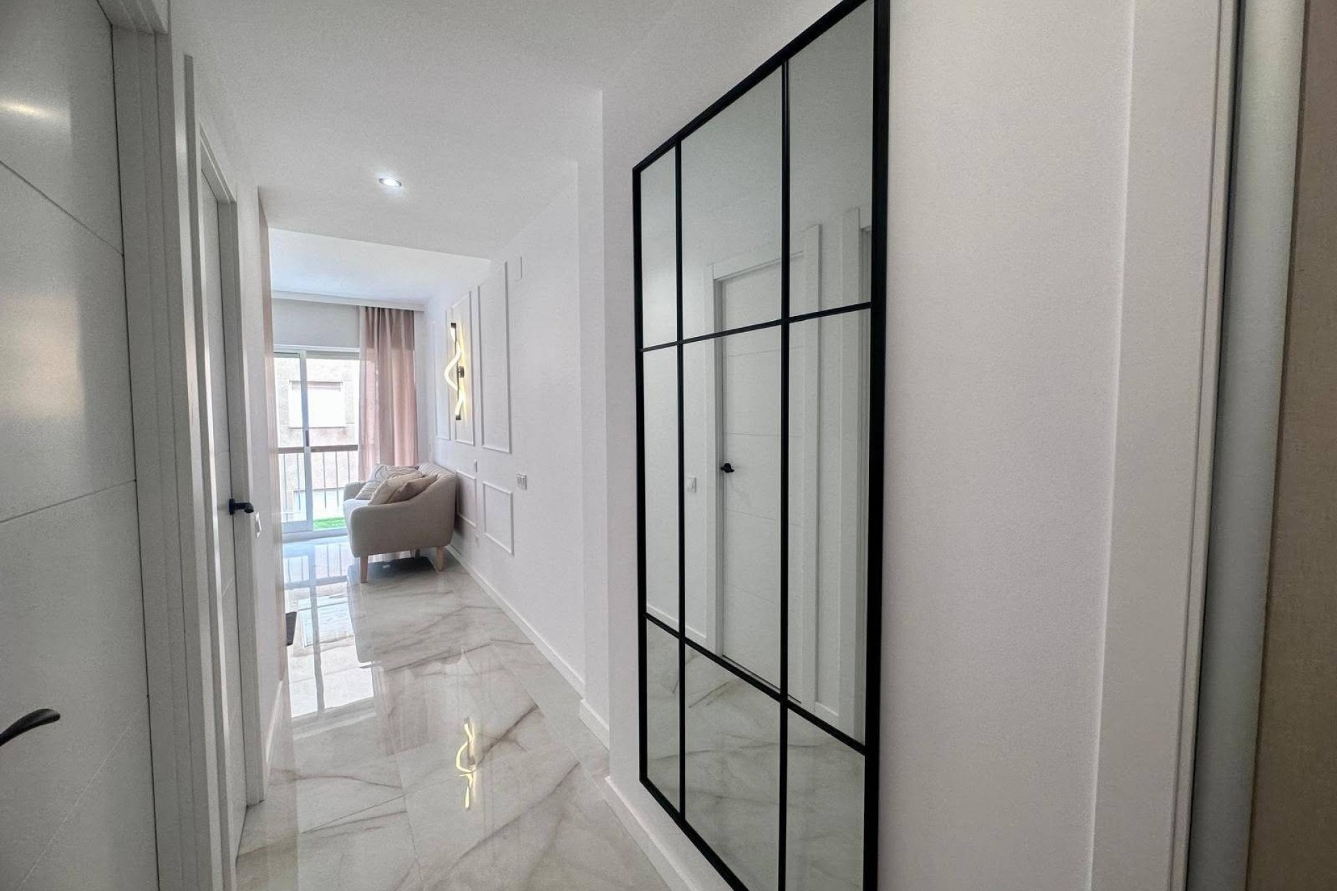 Resale - Apartment / Flat -
Torrevieja