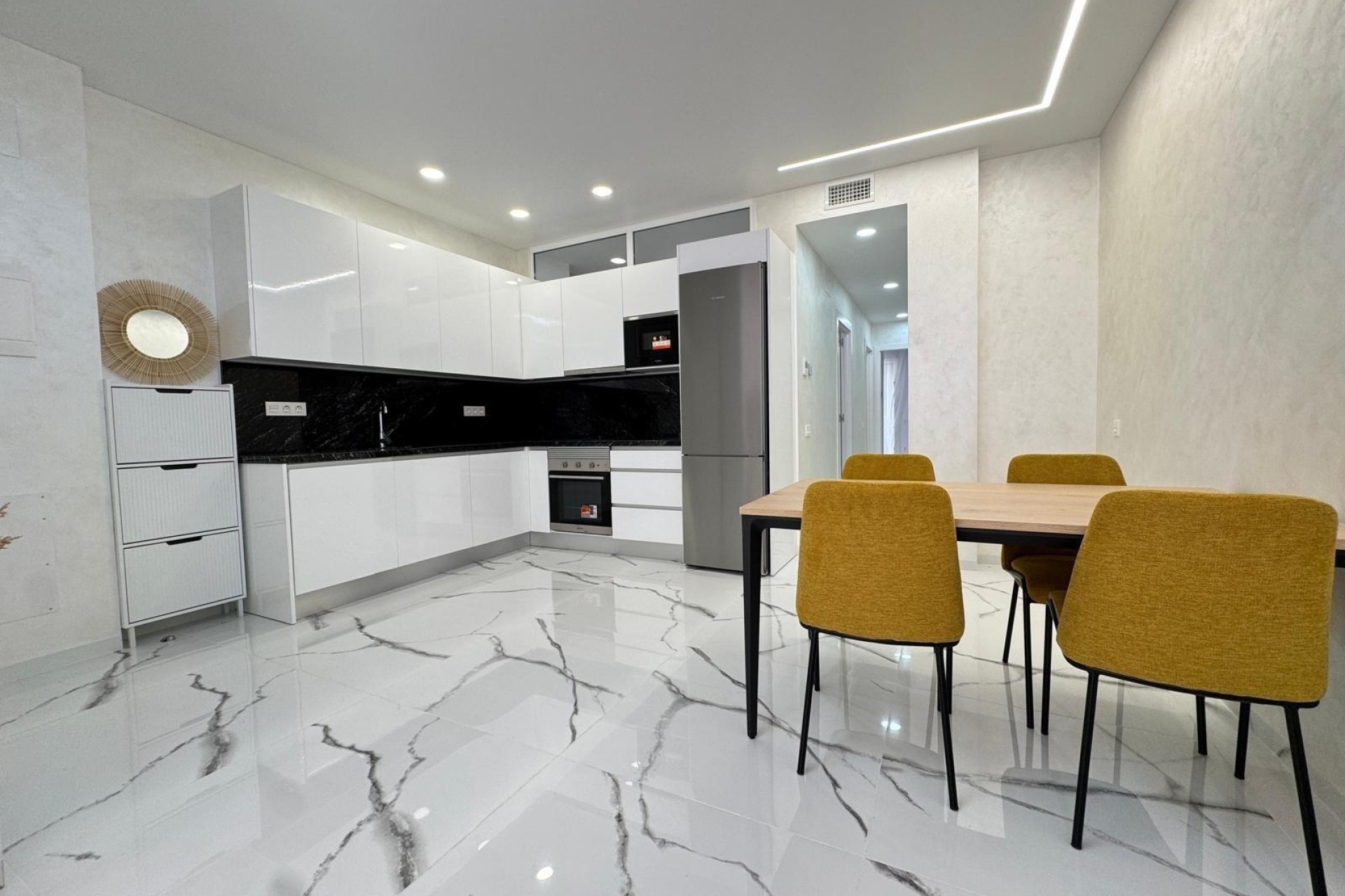 Resale - Apartment / Flat -
Torrevieja