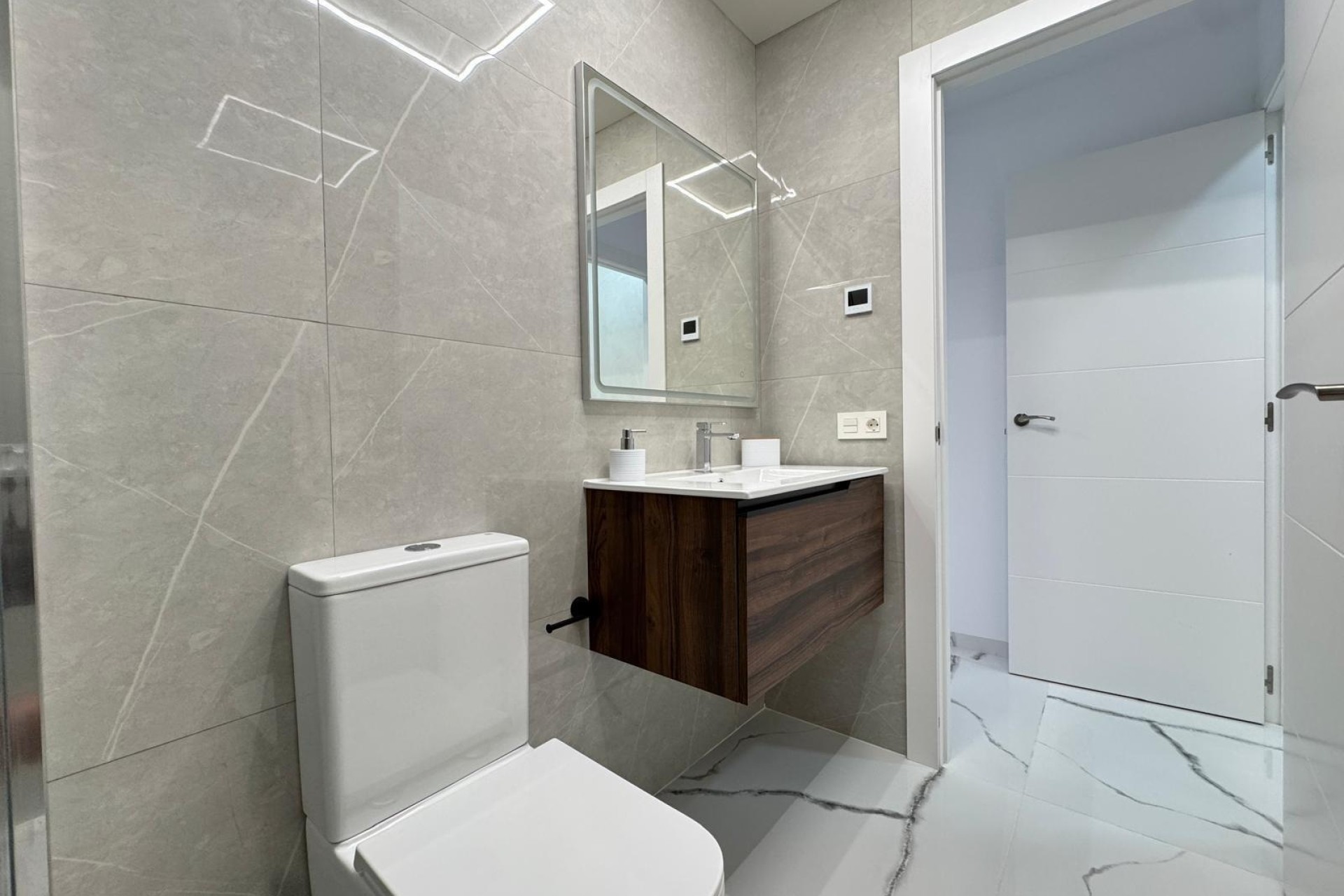 Resale - Apartment / Flat -
Torrevieja