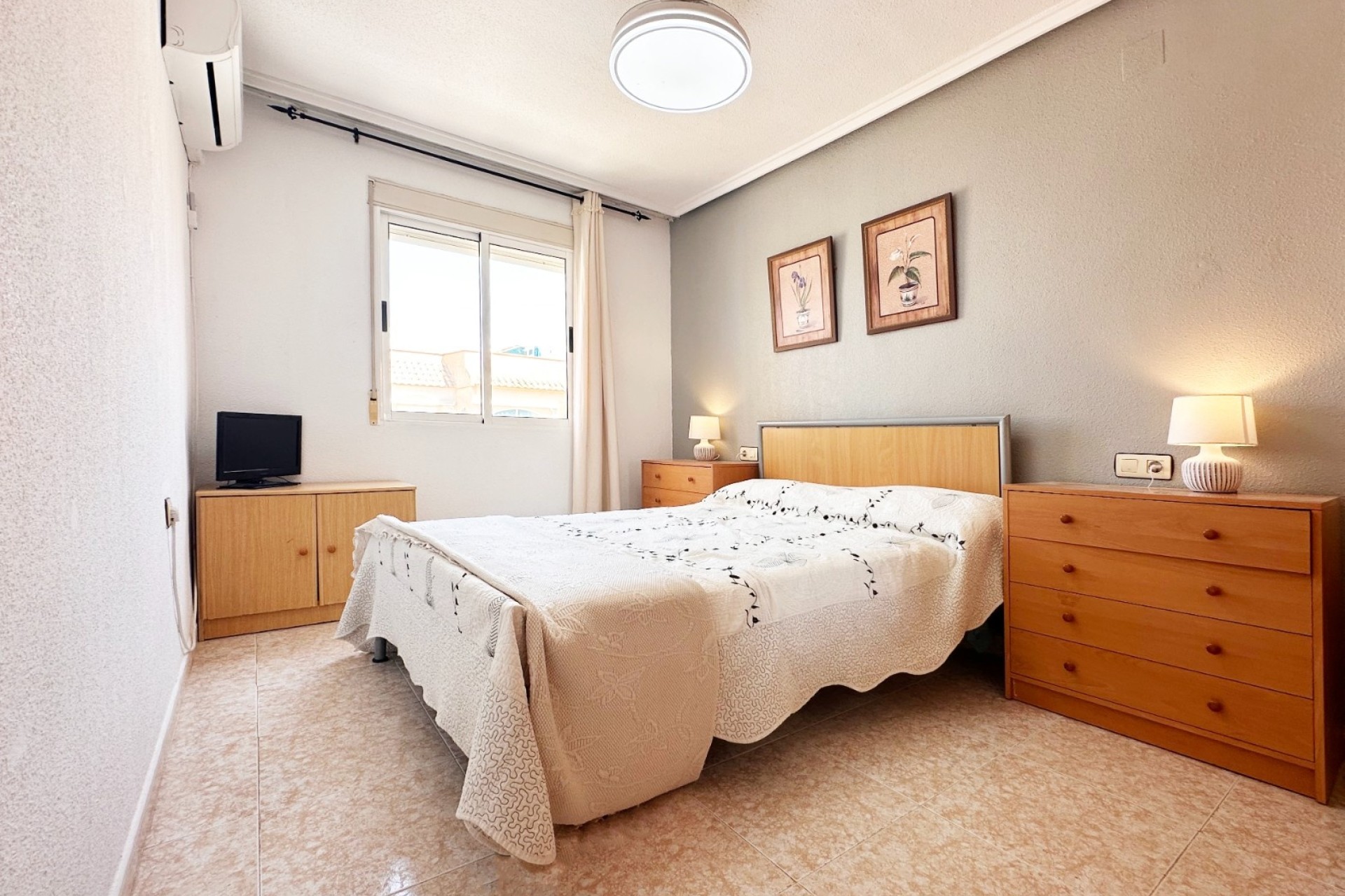Resale - Apartment / Flat -
Torrevieja