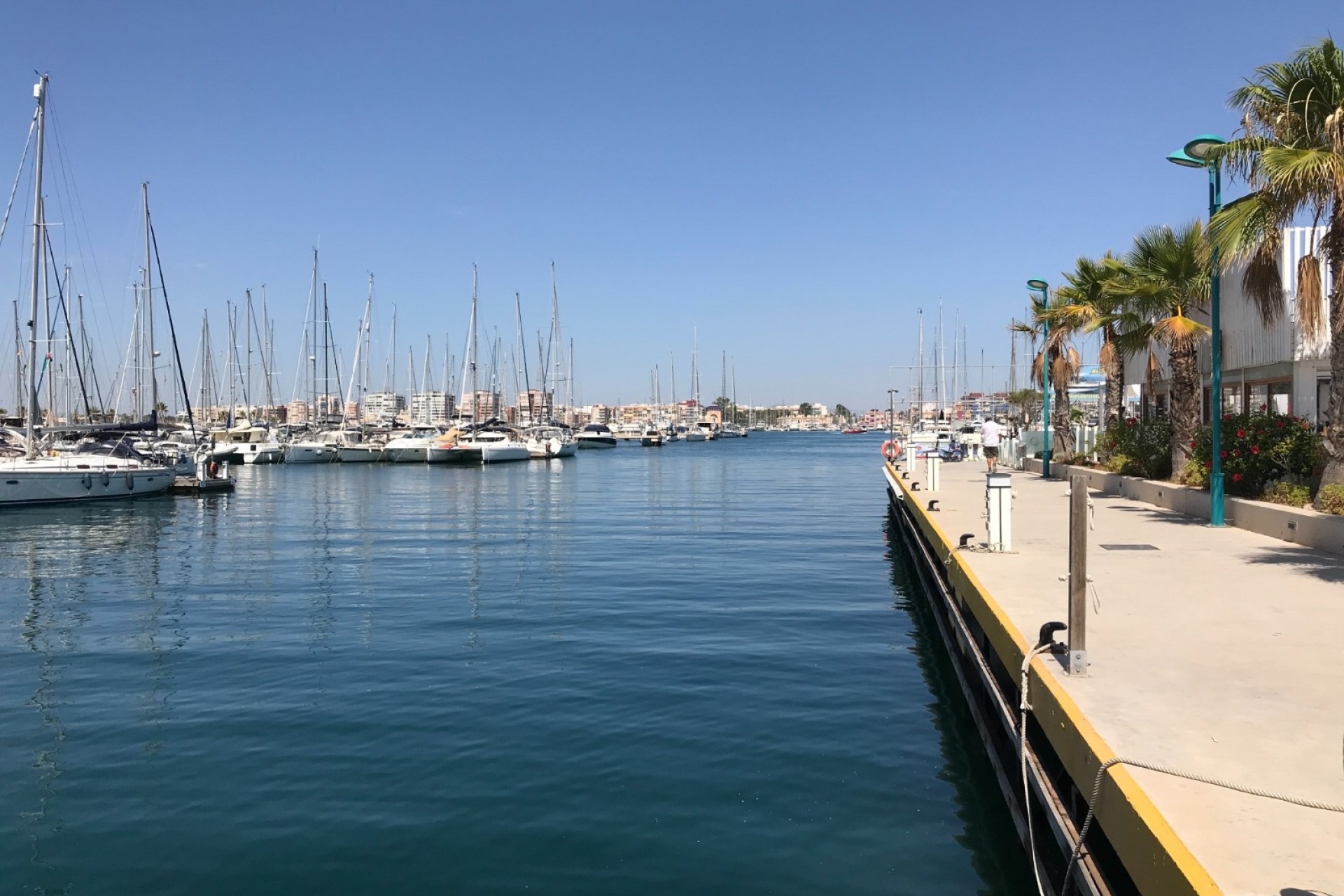 Resale - Apartment / Flat -
Torrevieja