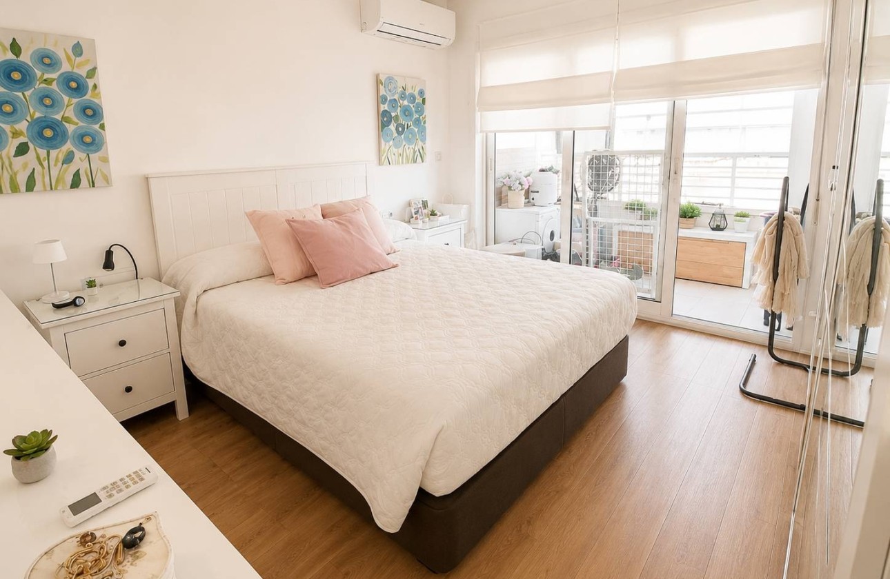 Resale - Apartment / Flat -
Torrevieja