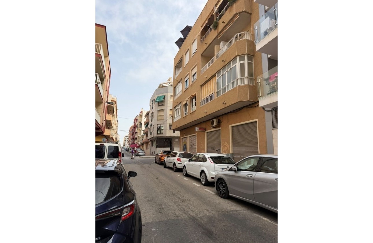 Resale - Apartment / Flat -
Torrevieja