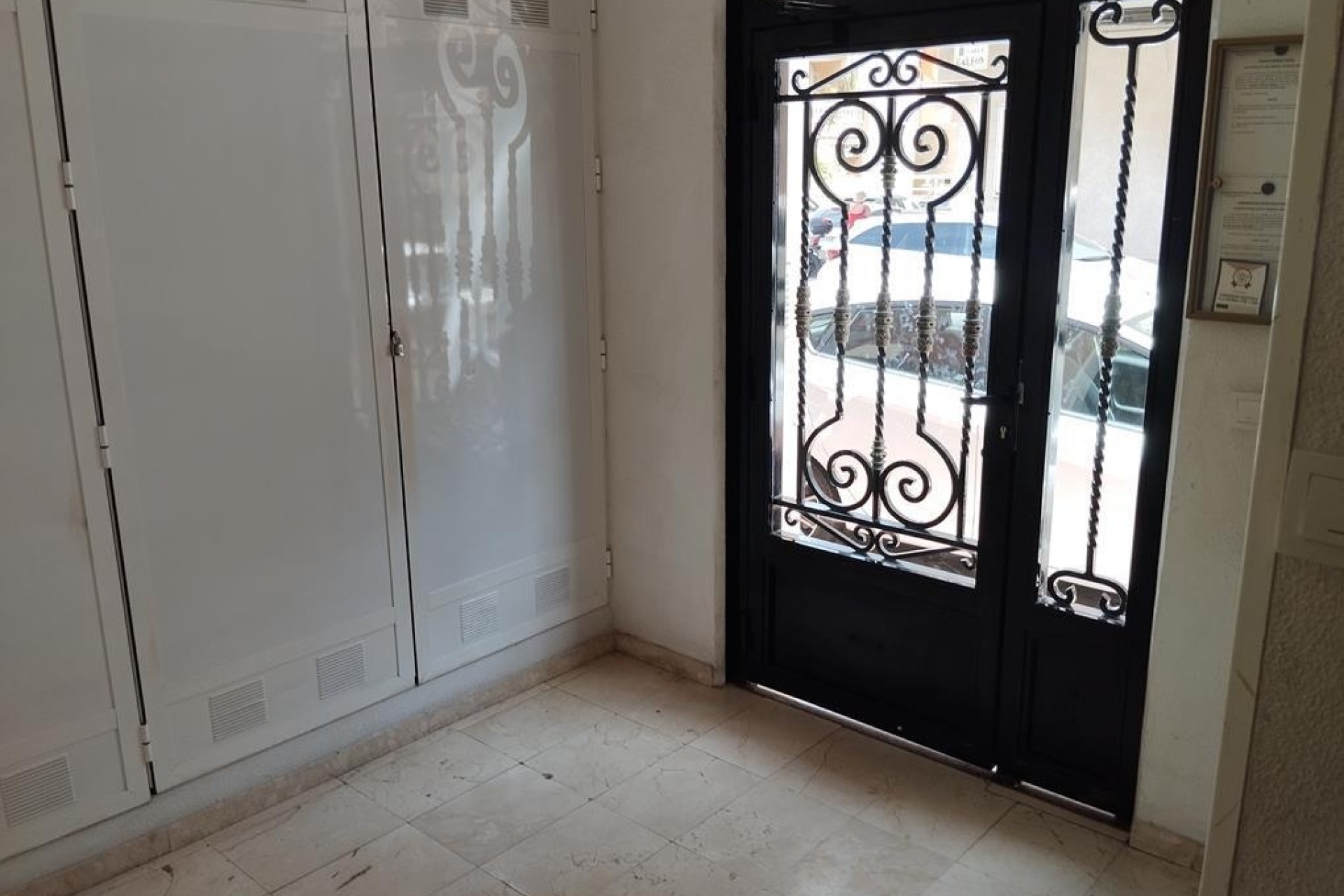 Resale - Apartment / Flat -
Torrevieja
