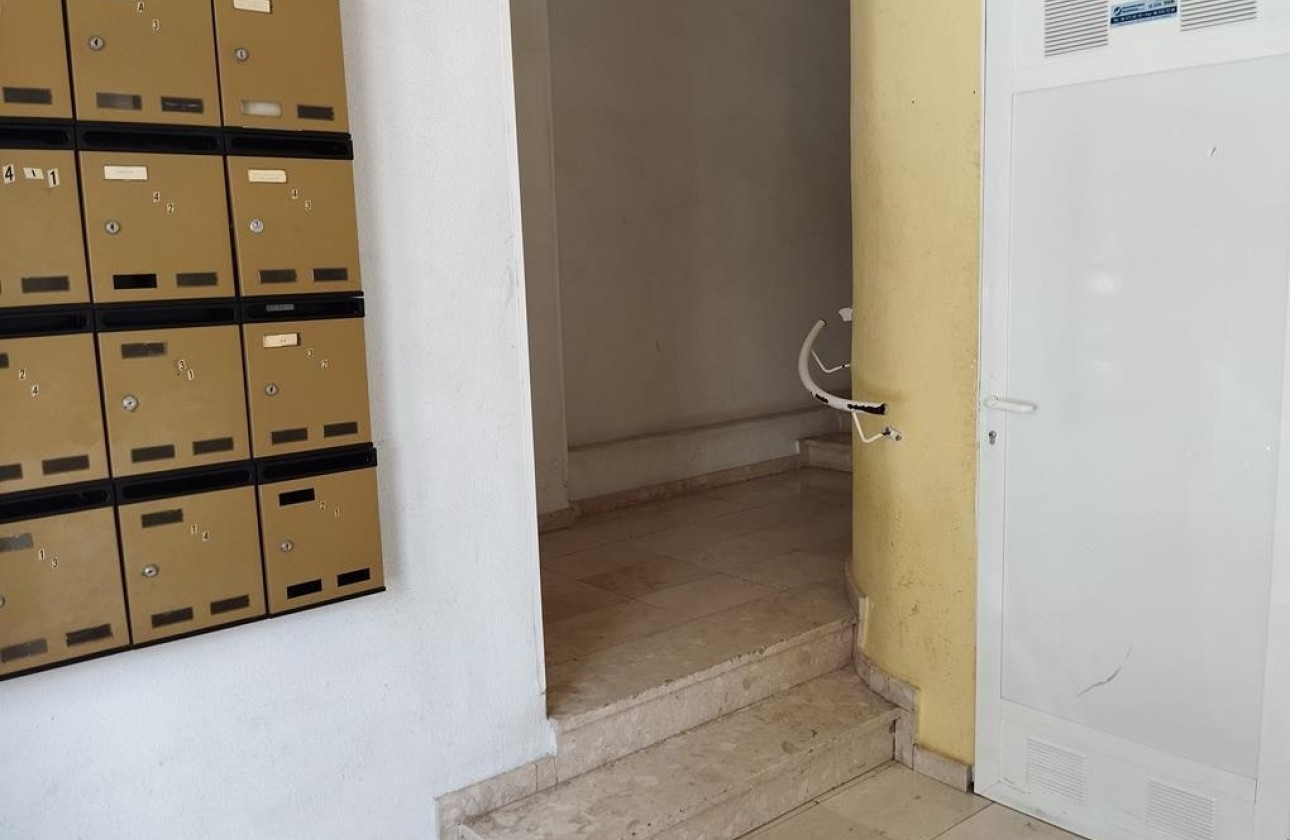 Resale - Apartment / Flat -
Torrevieja