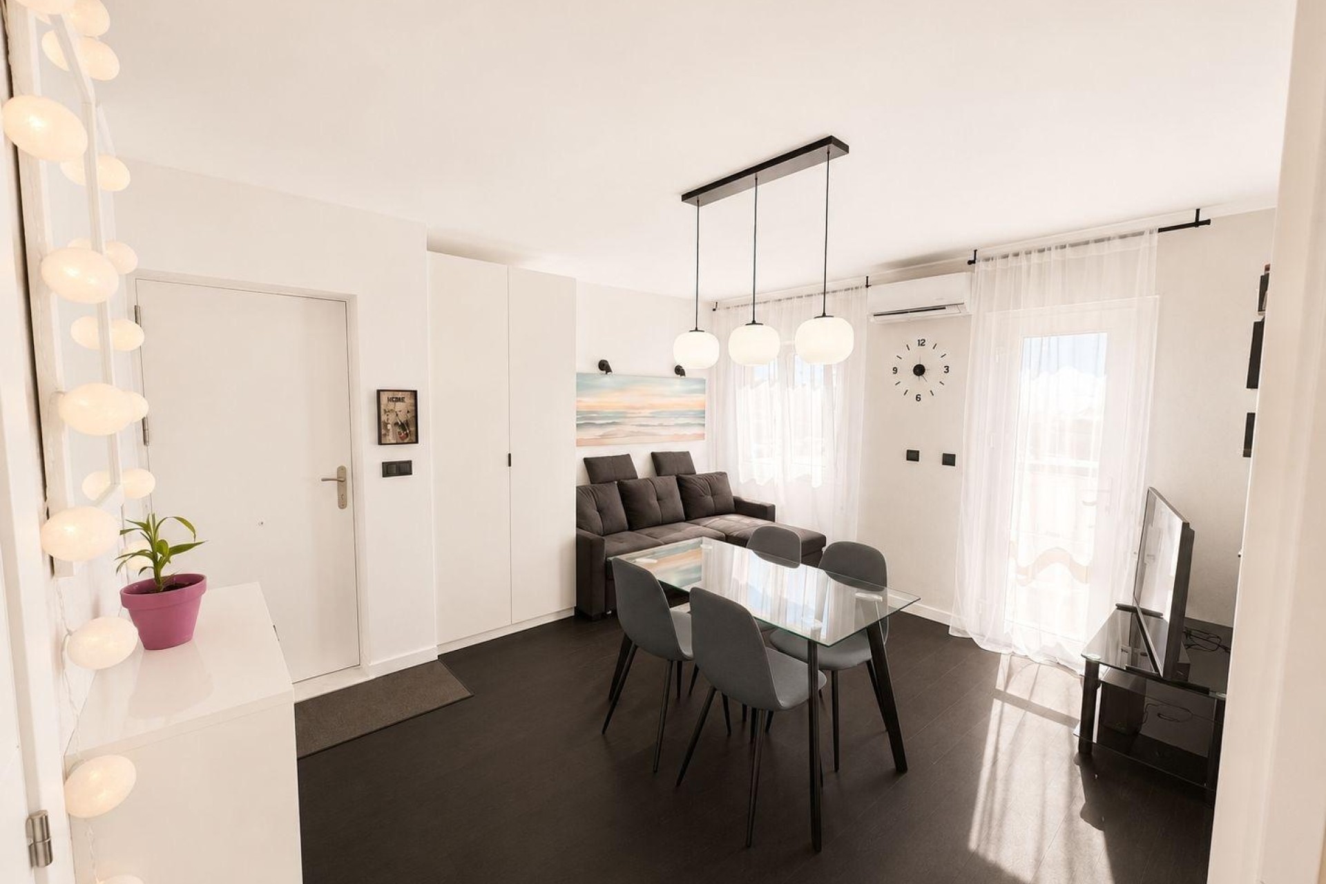 Resale - Apartment / Flat -
Torrevieja
