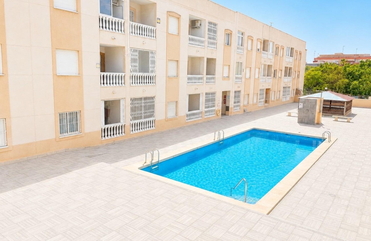 Resale - Apartment / Flat -
Torrevieja