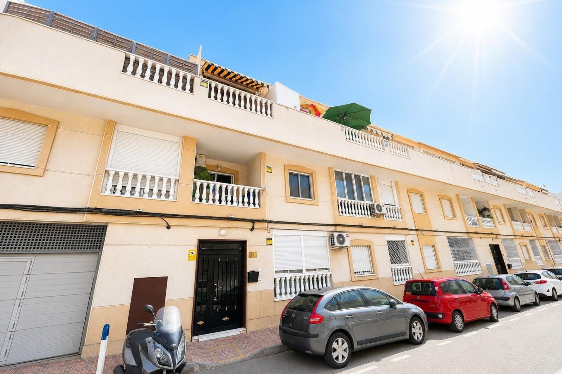 Resale - Apartment / Flat -
Torrevieja