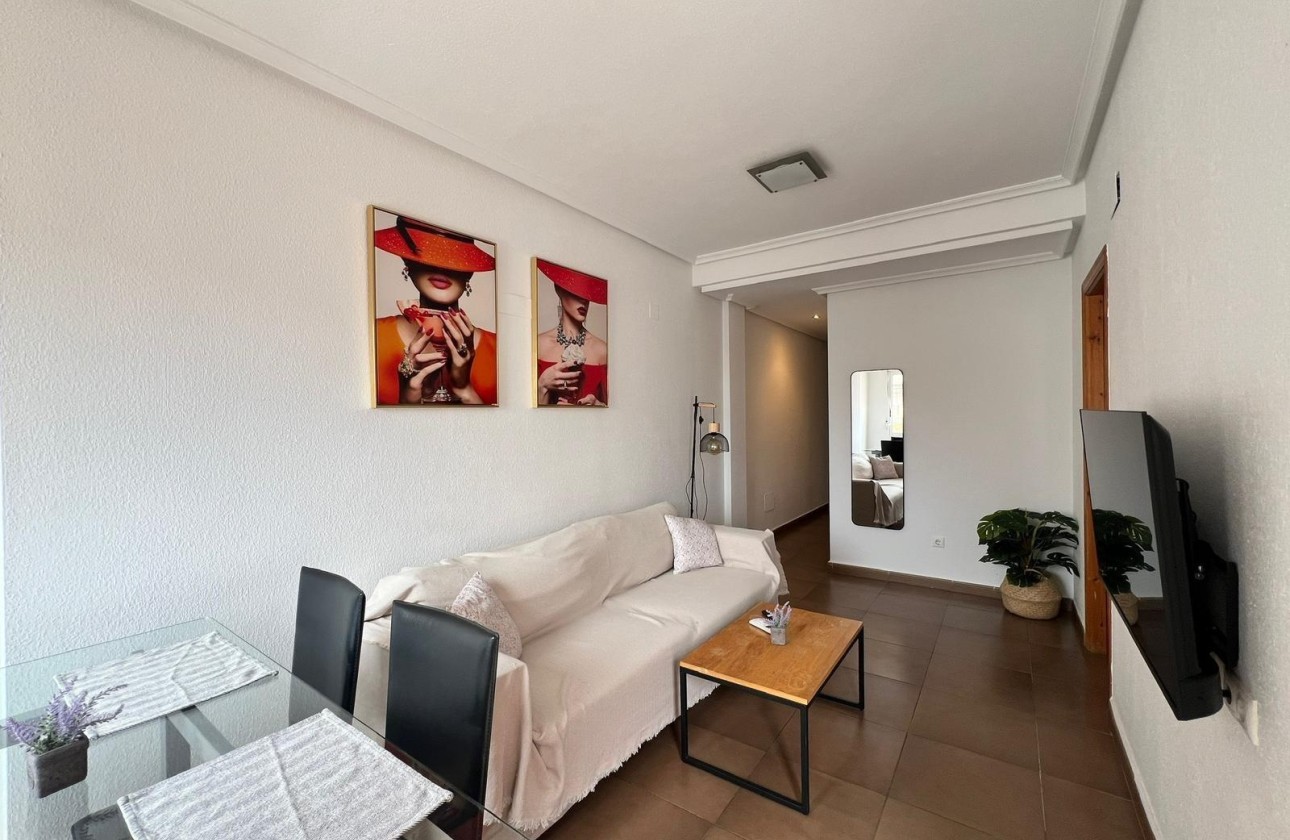 Resale - Apartment / Flat -
Torrevieja