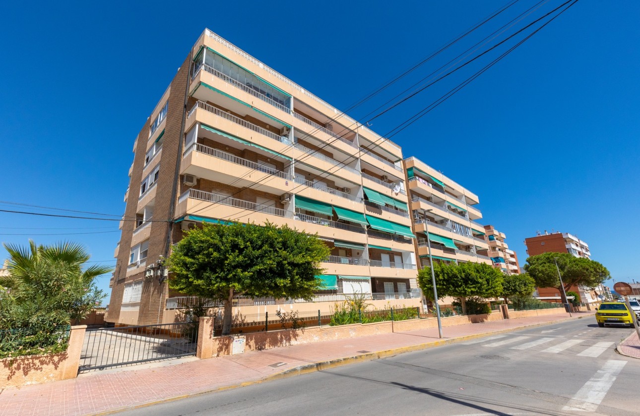 Resale - Apartment / Flat -
Torrevieja