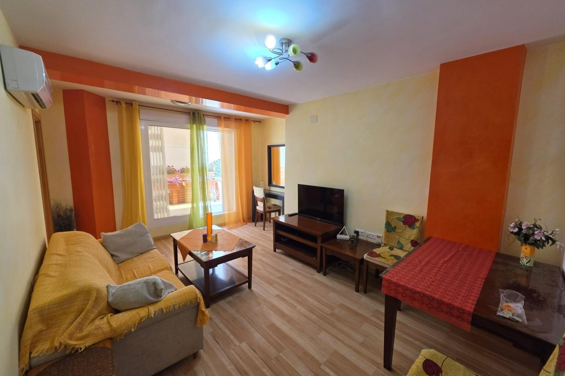 Resale - Apartment / Flat -
Torrevieja