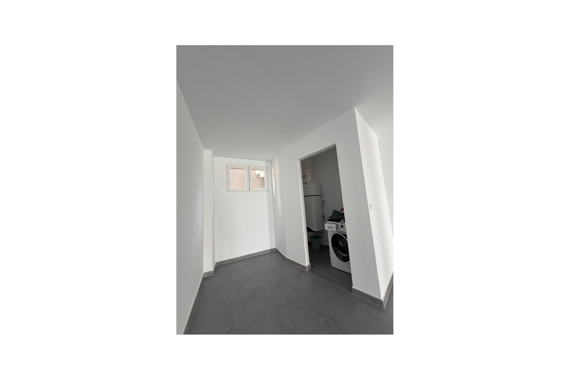 Resale - Apartment / Flat -
Villajoyosa - Montiboli