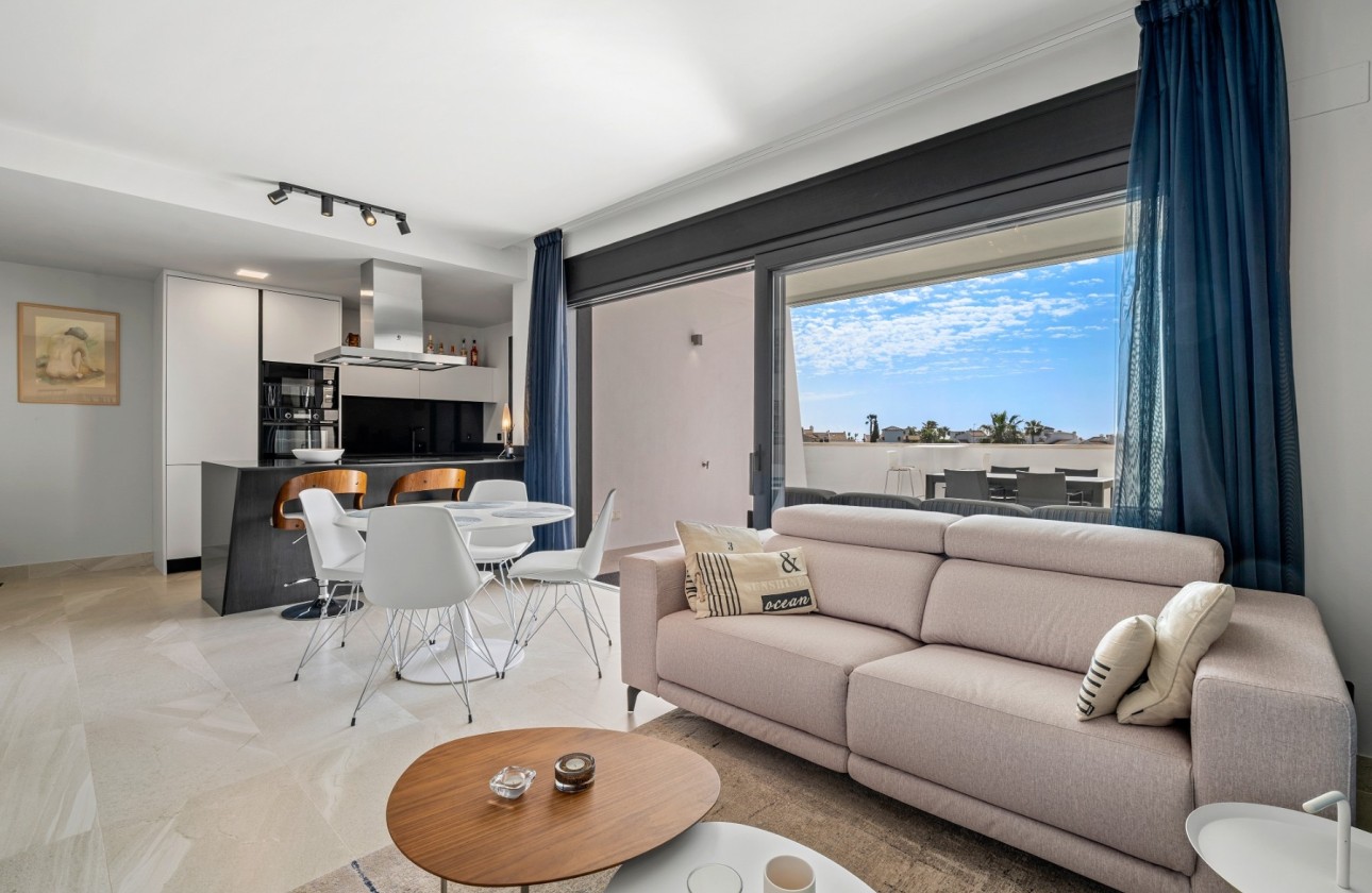 Resale - Apartment / Flat -
Villamartín - Costa Blanca