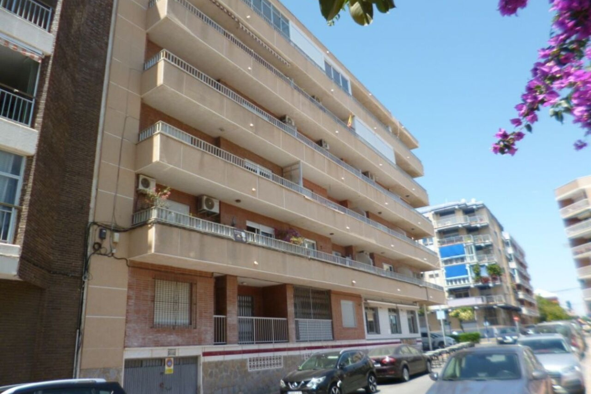 Resale - Apartment / Flat -
Villamartín