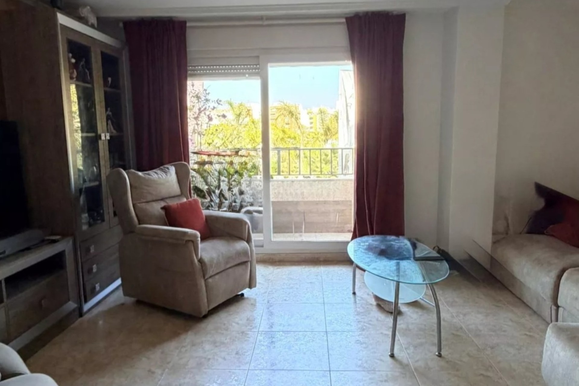 Resale - Apartment / Flat -
Villamartín