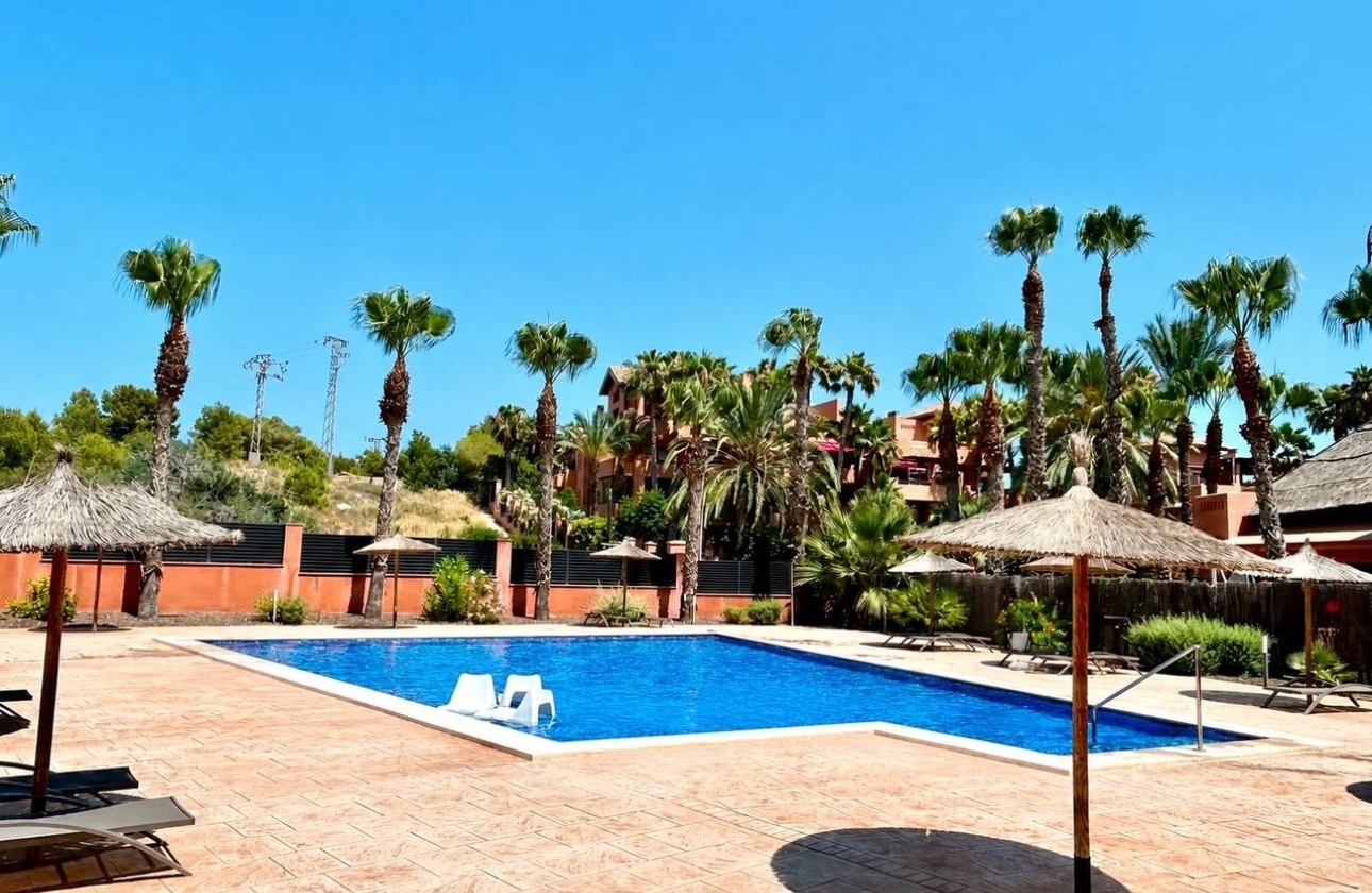 Resale - Apartment / Flat -
Villamartín