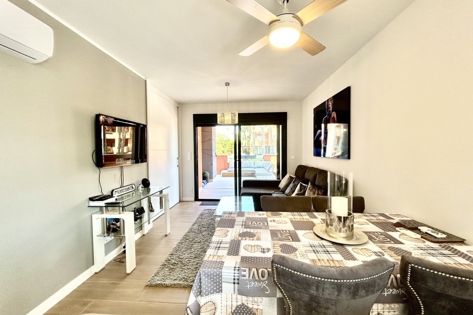 Resale - Apartment / Flat -
Villamartín