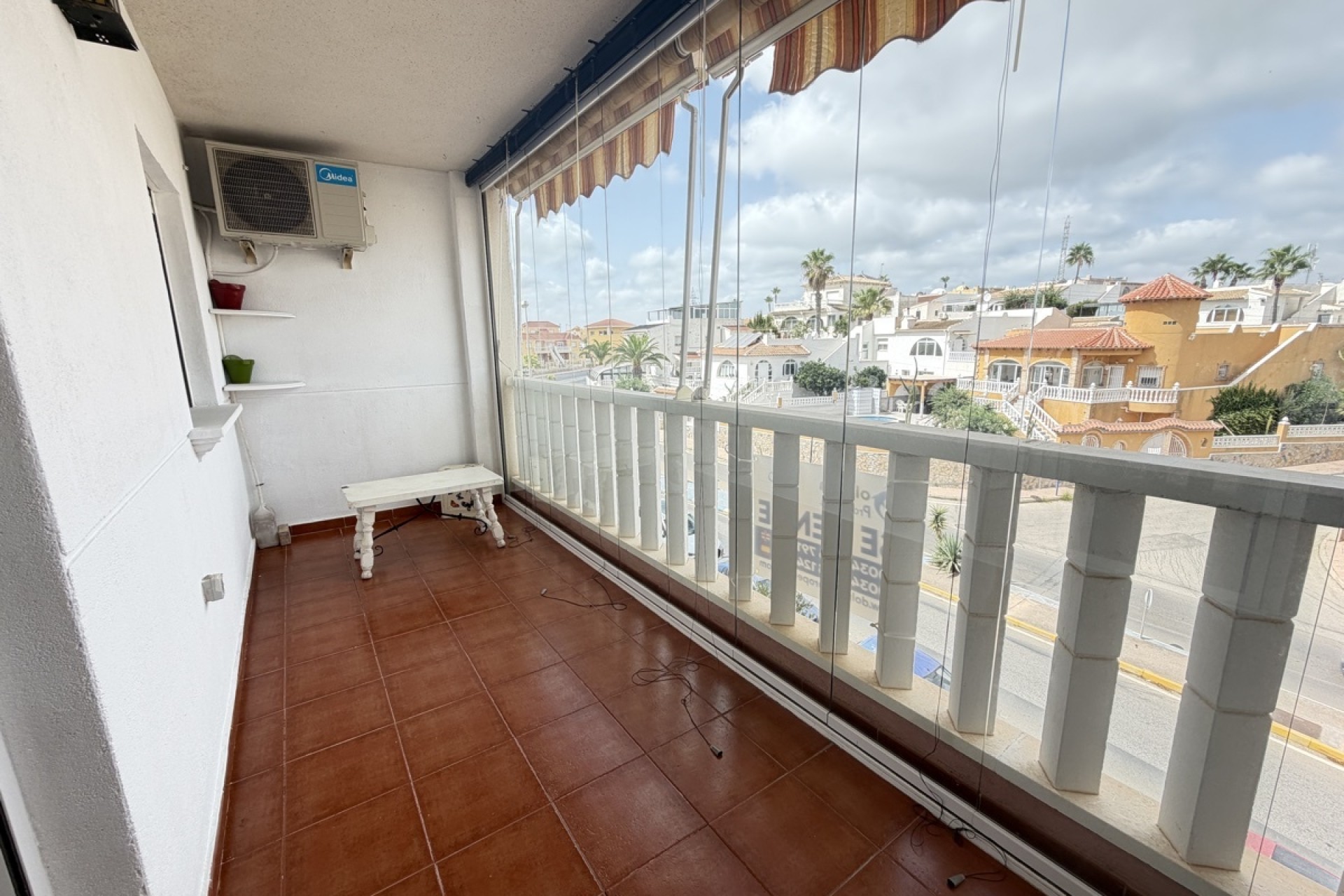 Resale - Apartment / Flat -
Villamartín