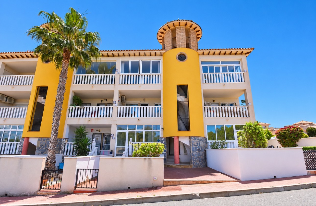 Resale - Apartment / Flat -
Villamartín