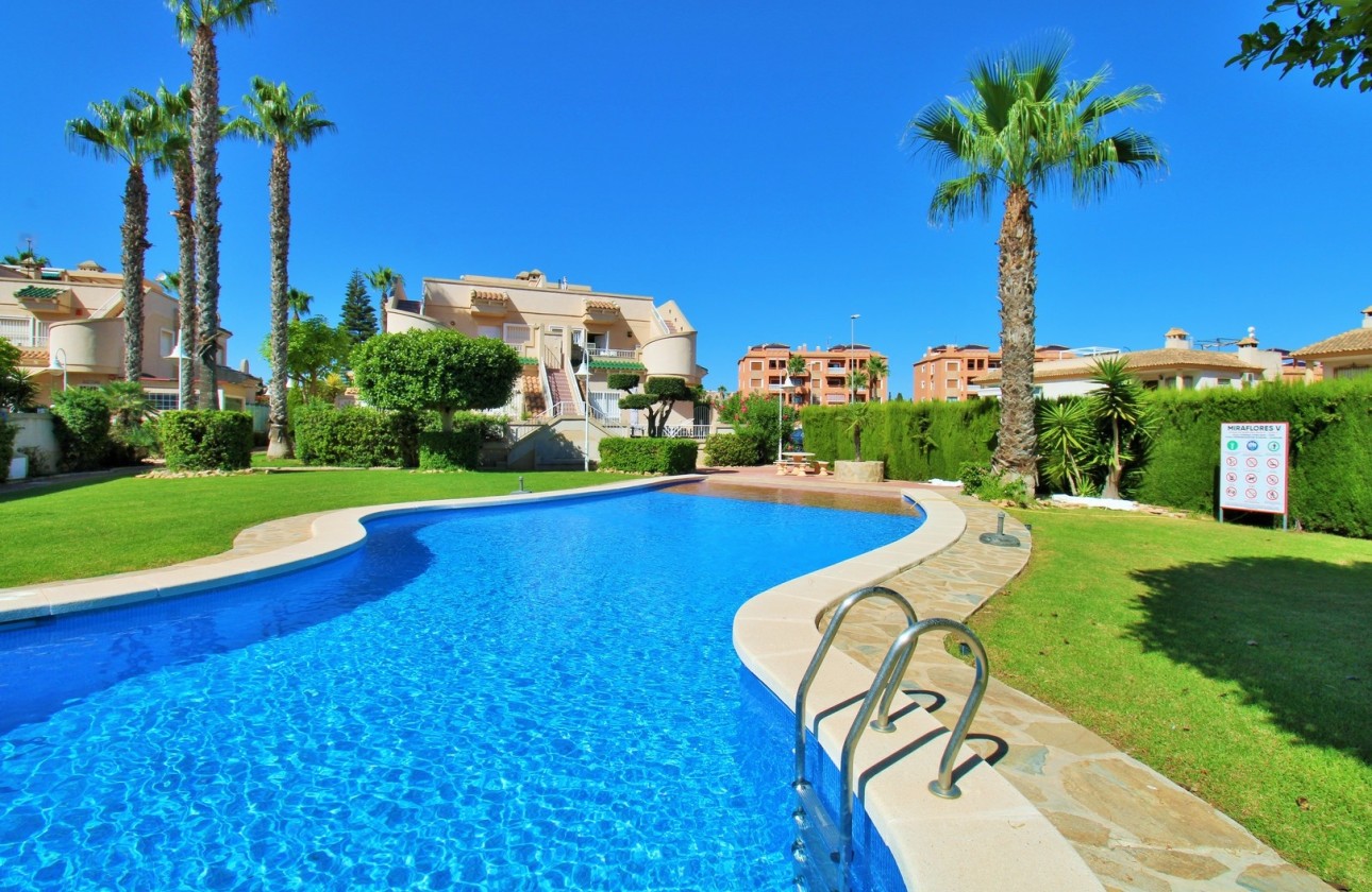 Resale - Apartment / Flat -
Villamartín