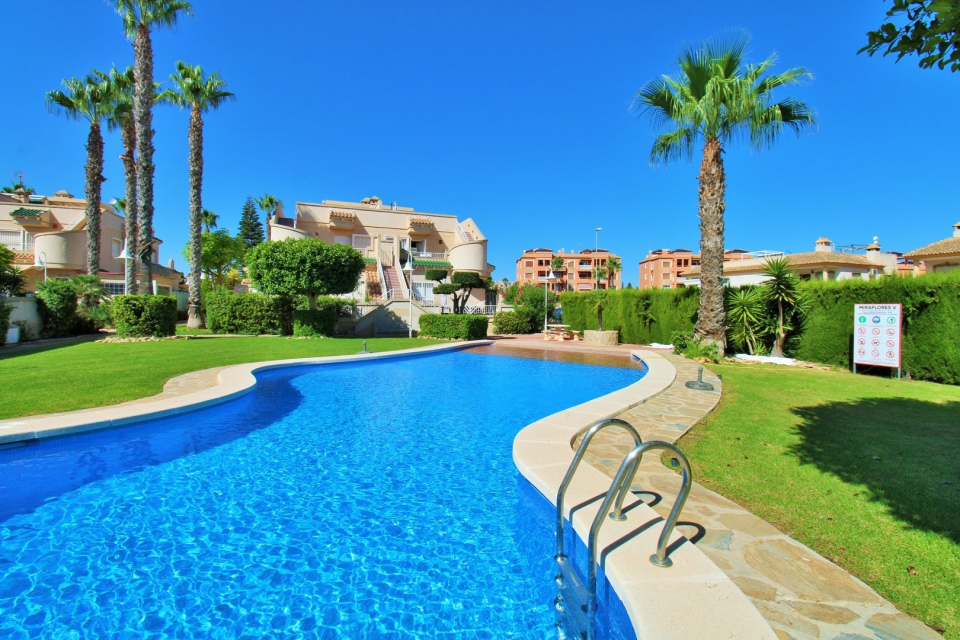 Resale - Apartment / Flat -
Villamartín