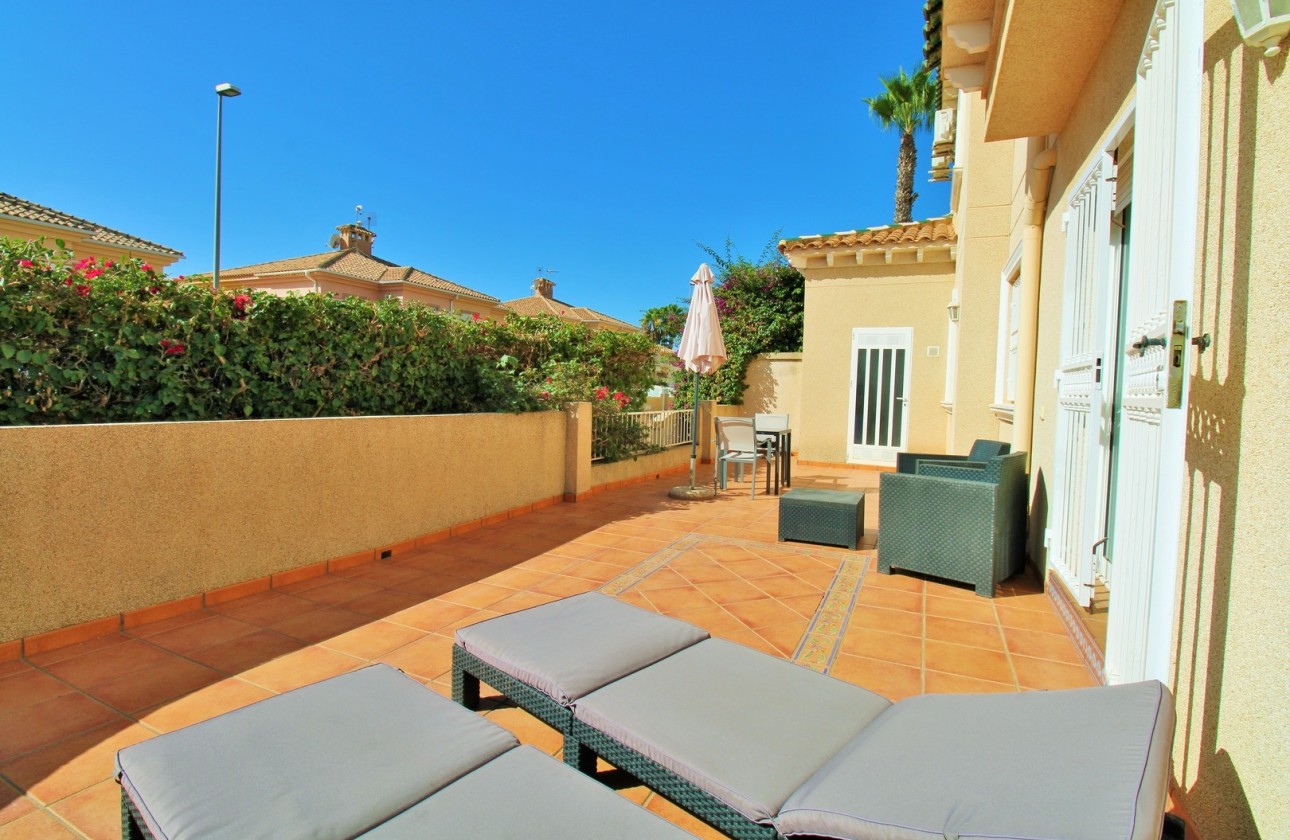 Resale - Apartment / Flat -
Villamartín