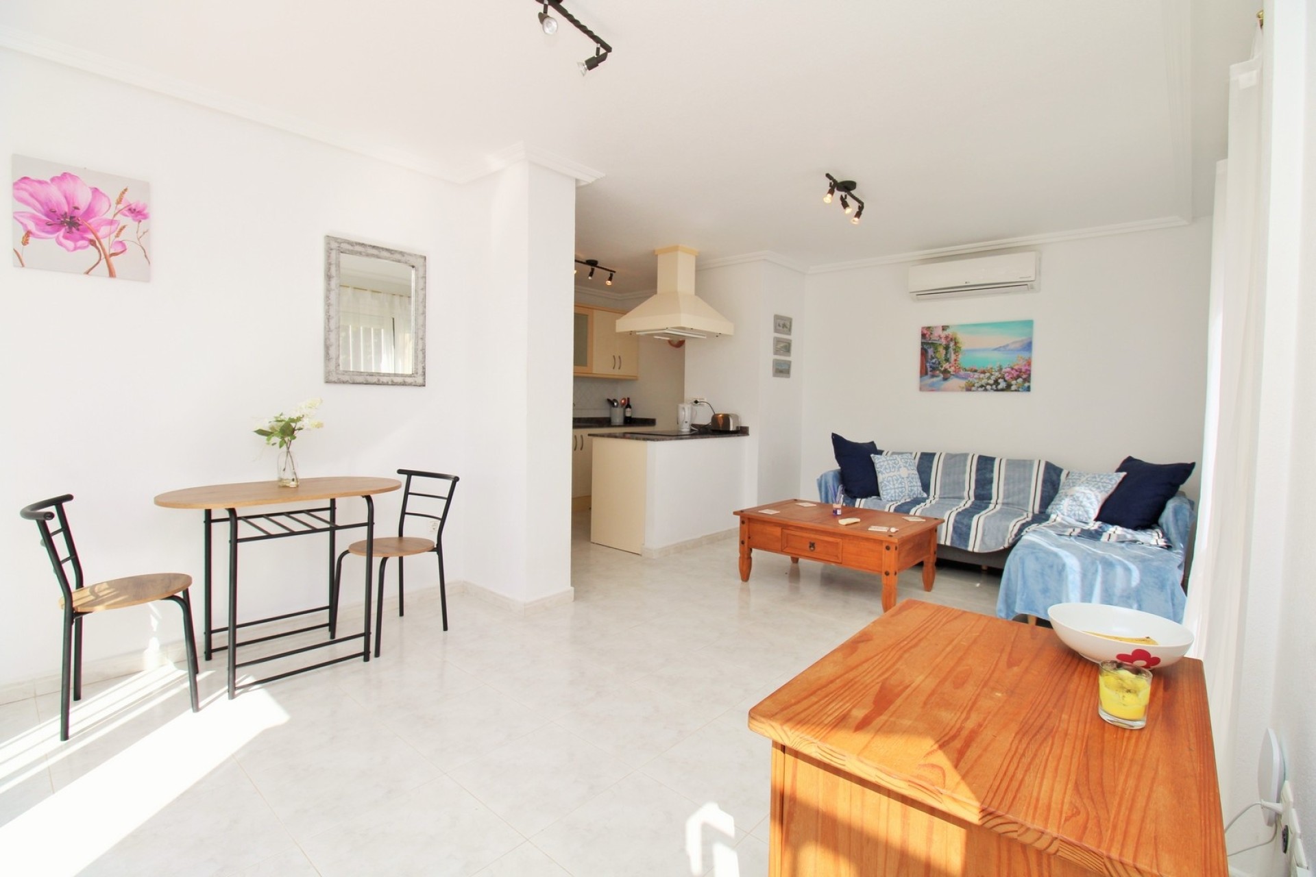 Resale - Apartment / Flat -
Villamartín