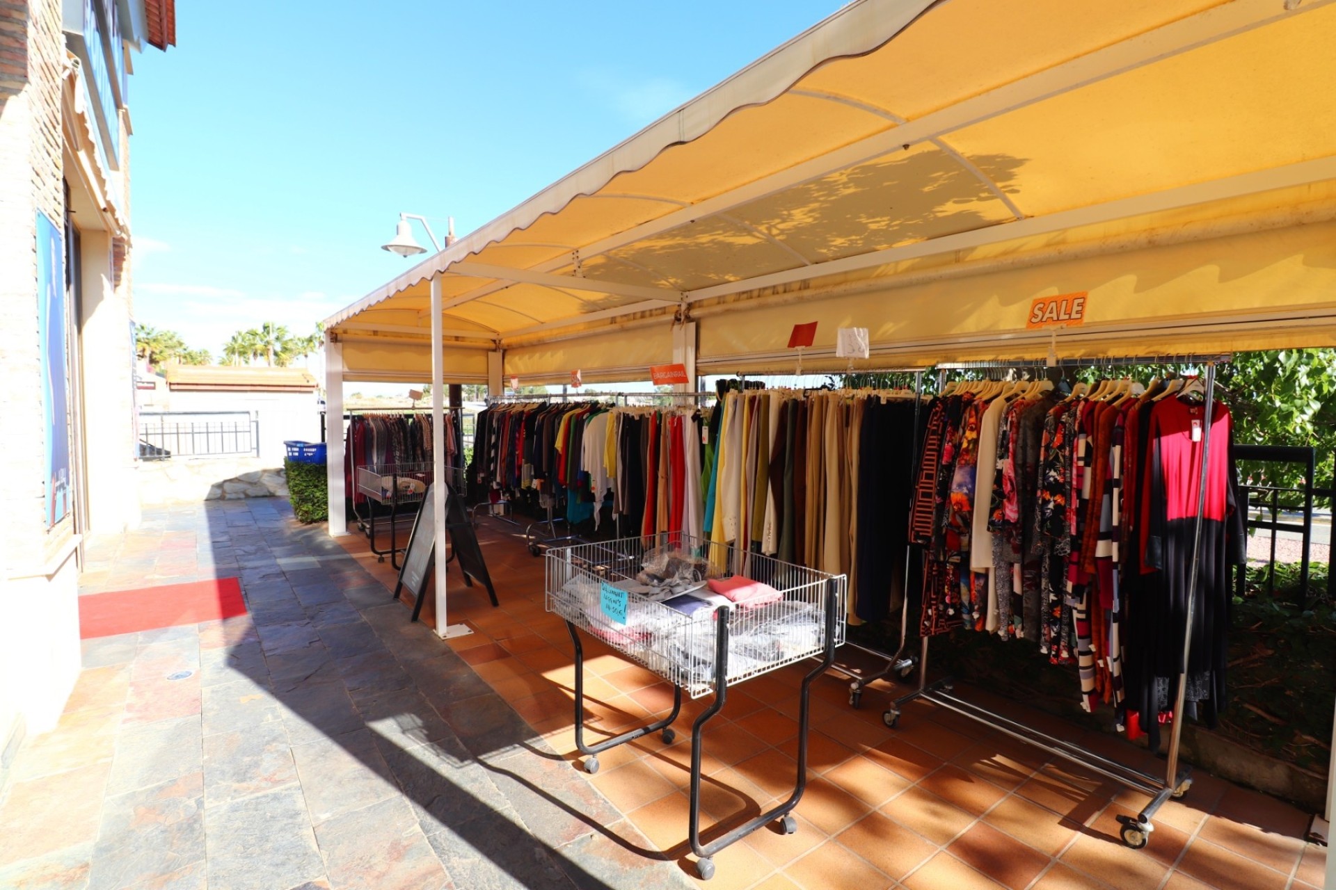 Resale - Commercial -
Algorfa - La Finca Golf Resort