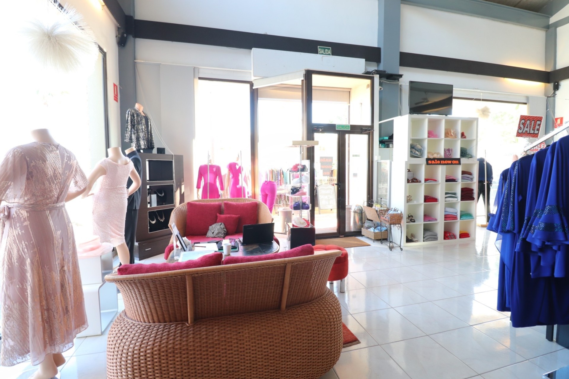 Resale - Commercial -
Algorfa - La Finca Golf Resort