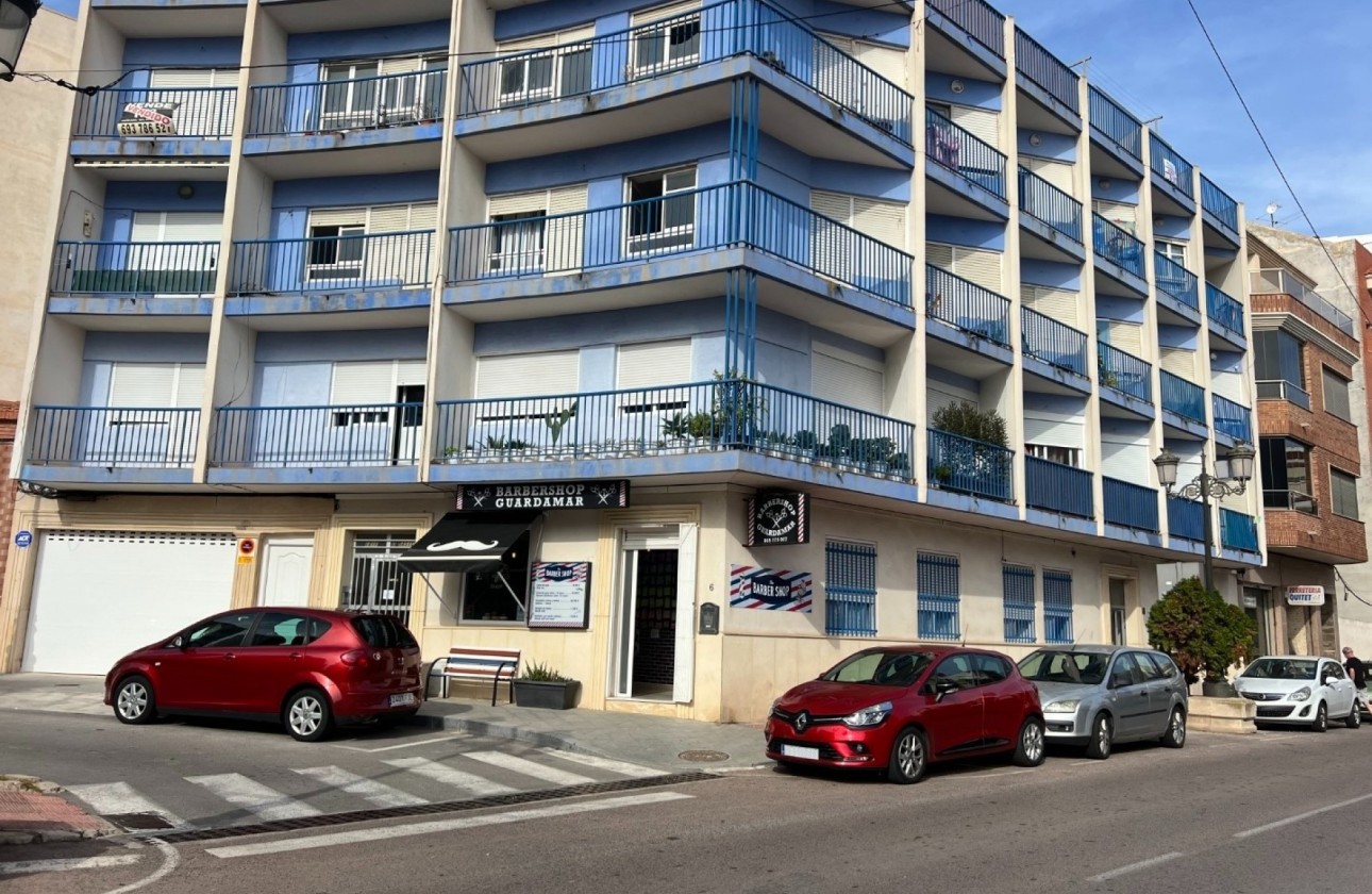 Resale - Commercial -
Guardamar del Segura - Centro