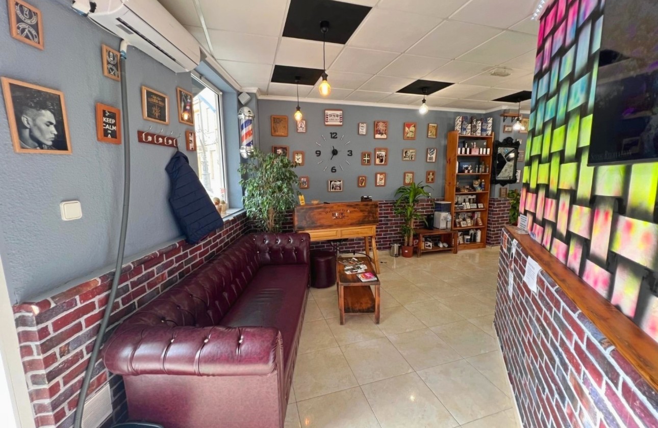 Resale - Commercial -
Guardamar del Segura - Centro