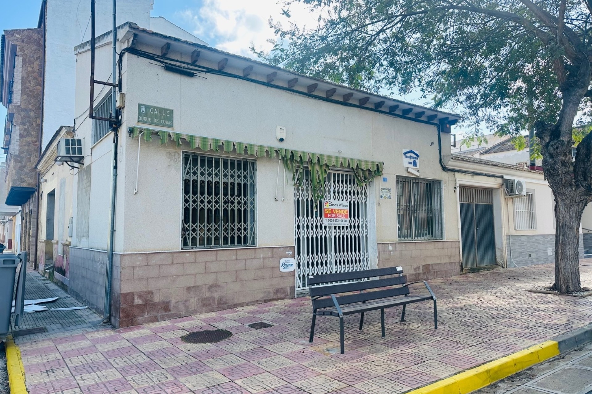 Resale - Commercial -
Jacarilla