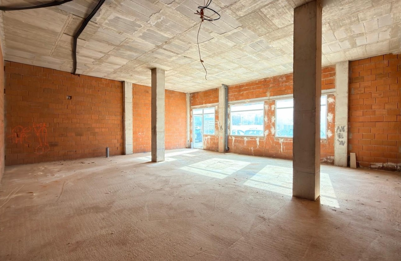 Resale - Commercial -
Orihuela Costa - Los Dolses*