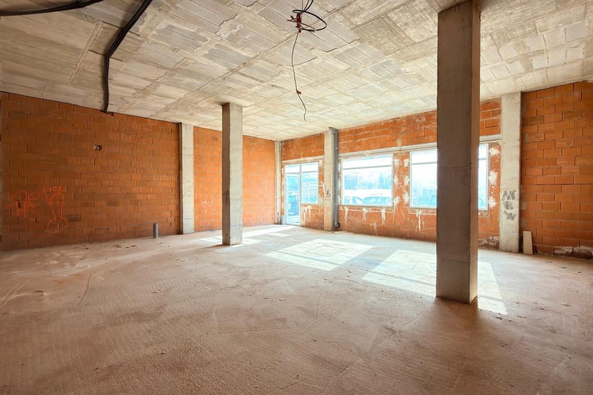Resale - Commercial -
Orihuela Costa - Los Dolses*