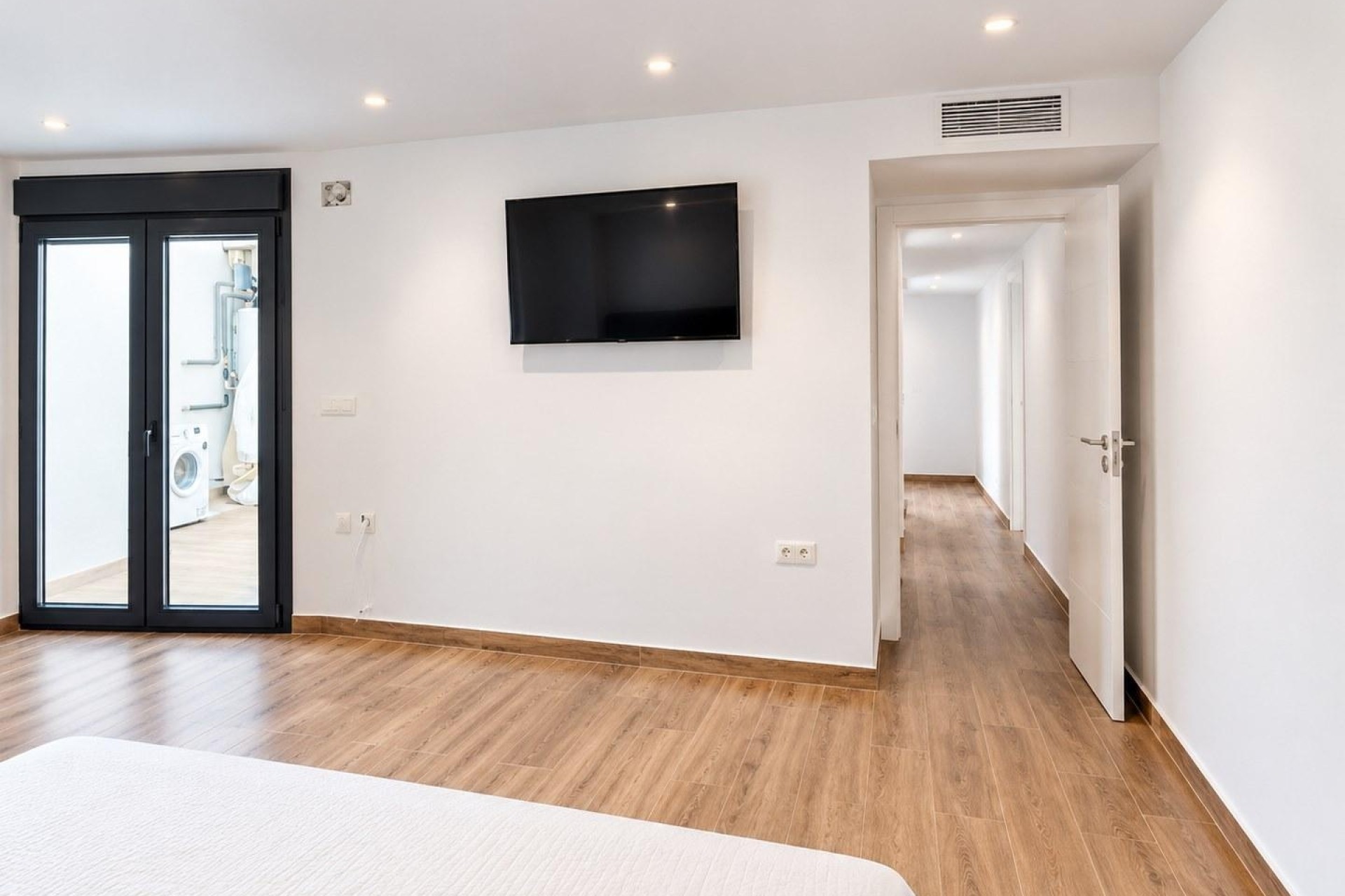 Resale - Commercial -
Orihuela - LA MURADA