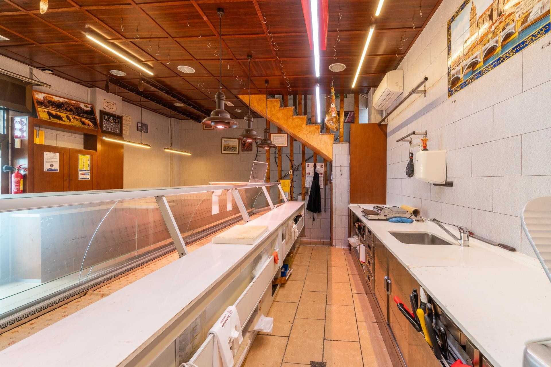 Resale - Commercial -
Torrevieja - Paseo maritimo