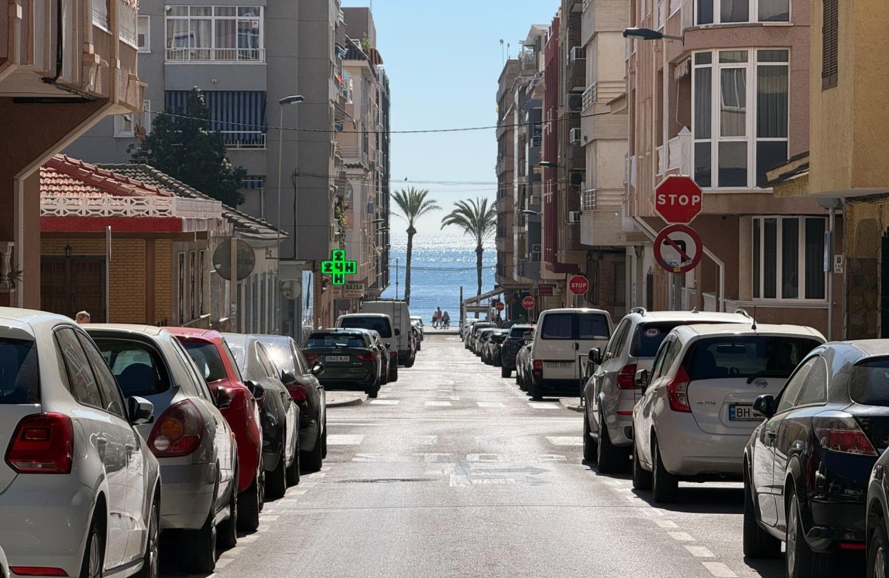 Resale - Commercial -
Torrevieja - Playa del Cura