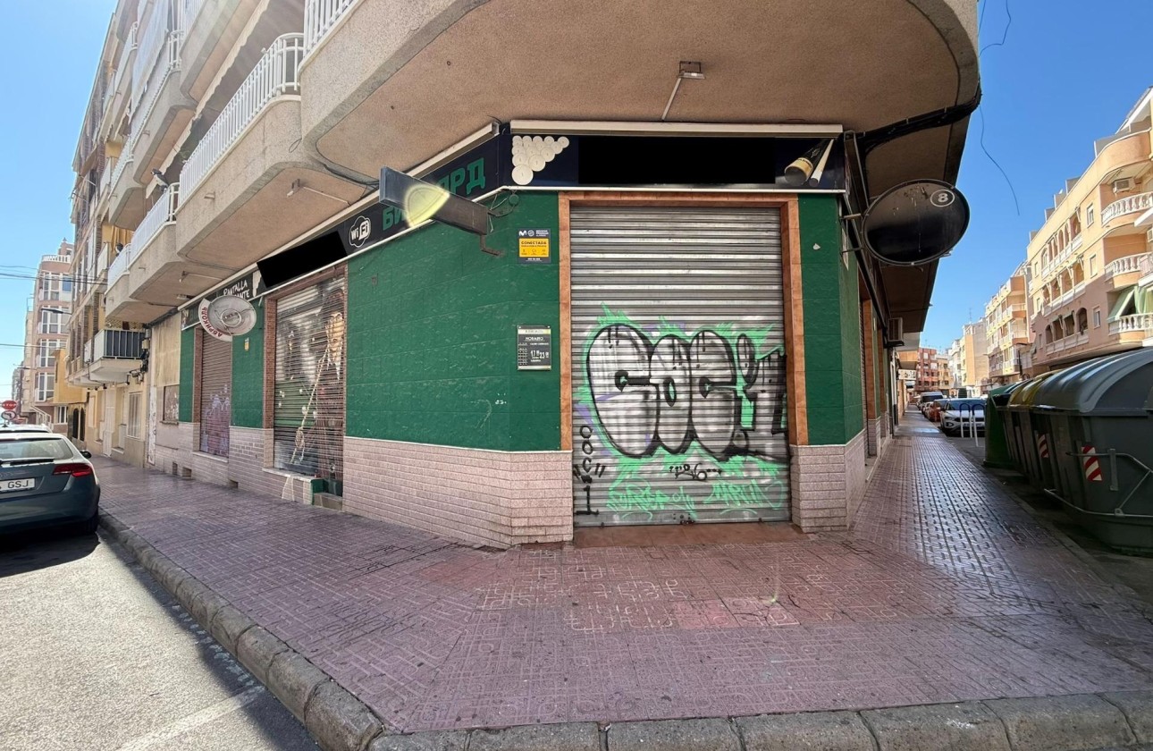 Resale - Commercial -
Torrevieja - Playa del Cura
