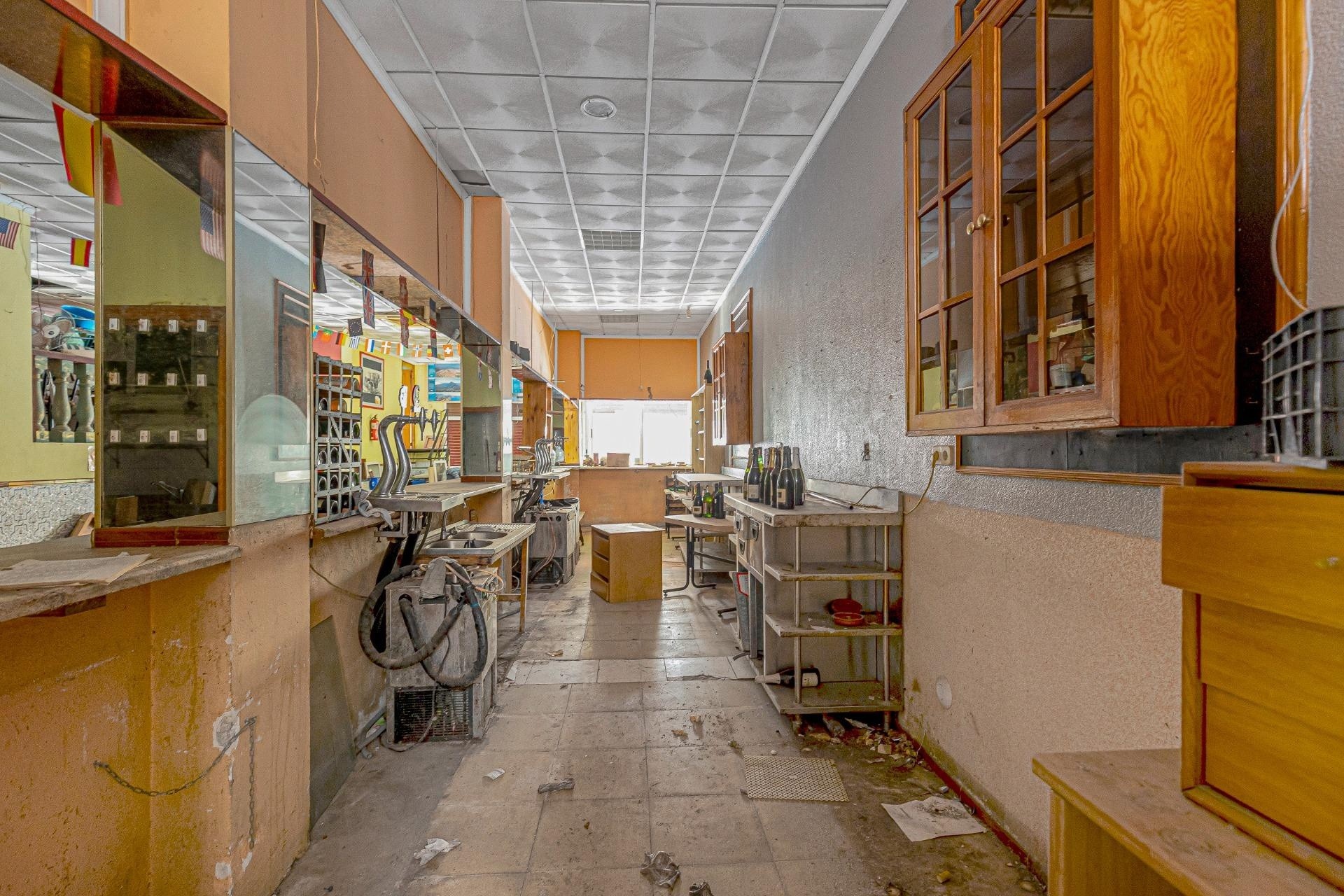 Resale - Commercial -
Torrevieja - Playa del Cura