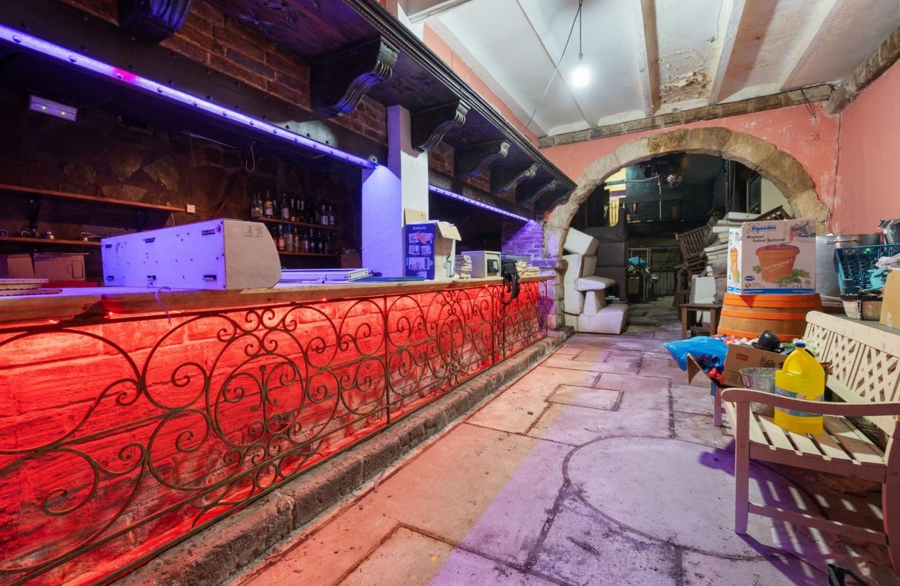 Resale - Commercial -
Torrevieja - Playa del Cura