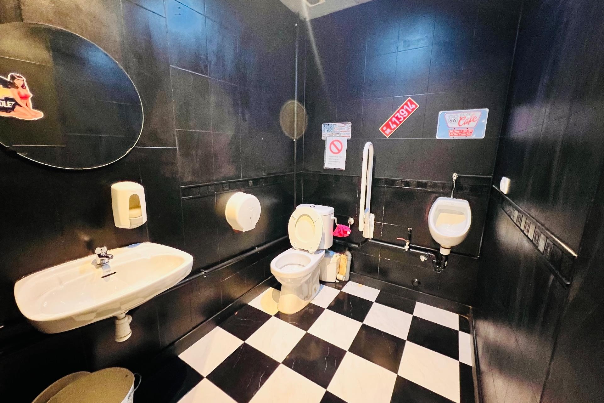Resale - Commercial -
Torrevieja - torrevieja