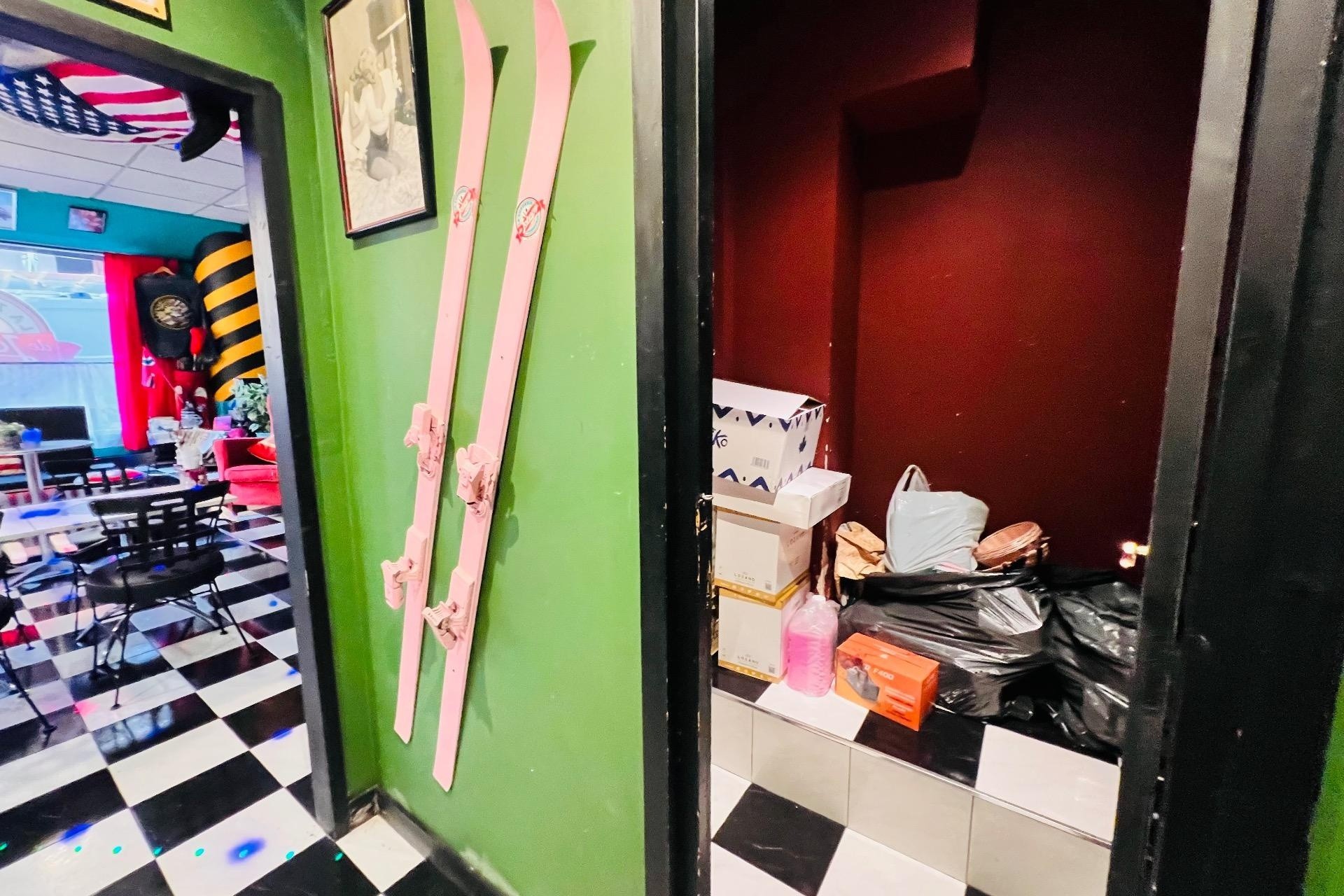 Resale - Commercial -
Torrevieja - torrevieja