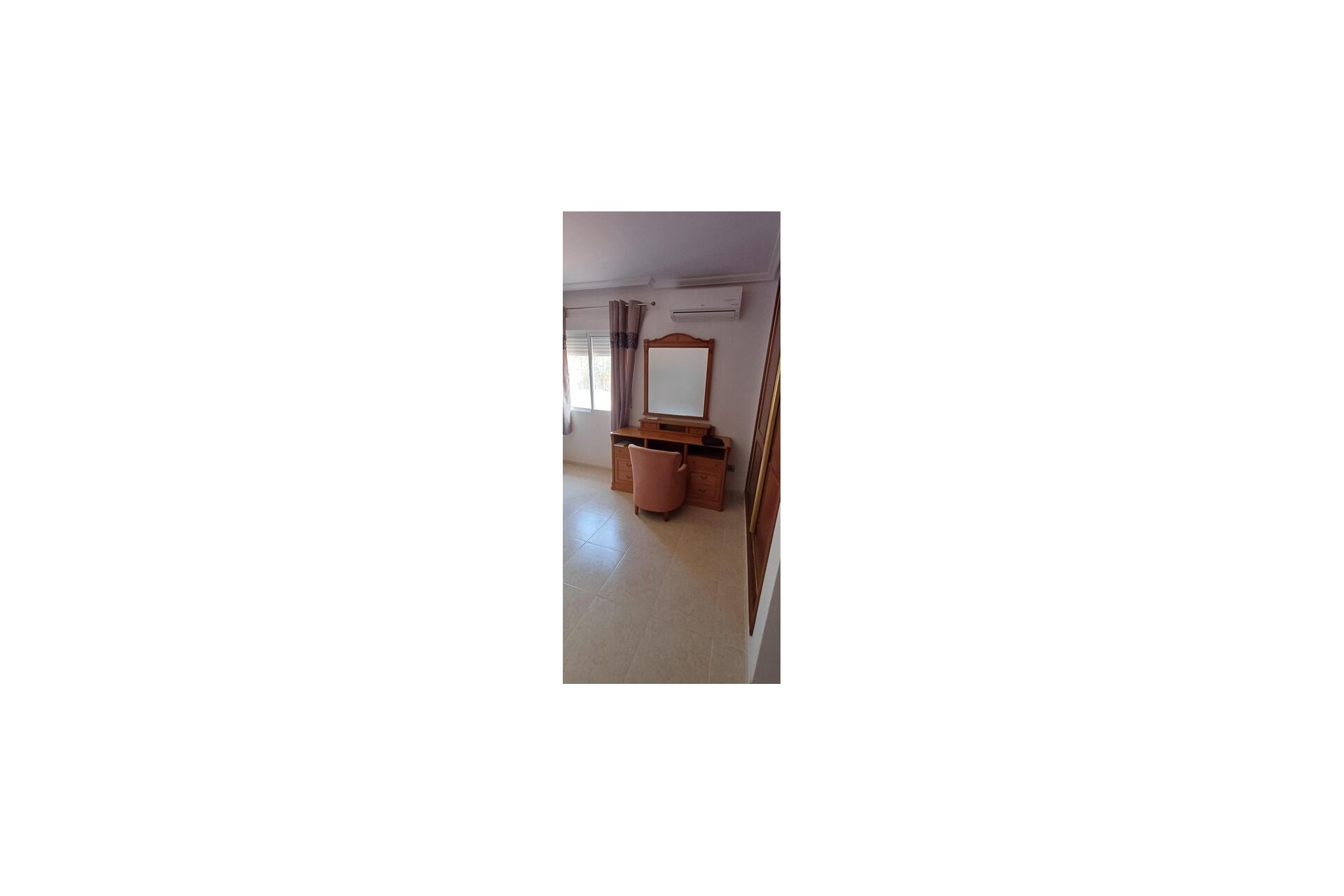 Resale - Detached Villa -
Algorfa