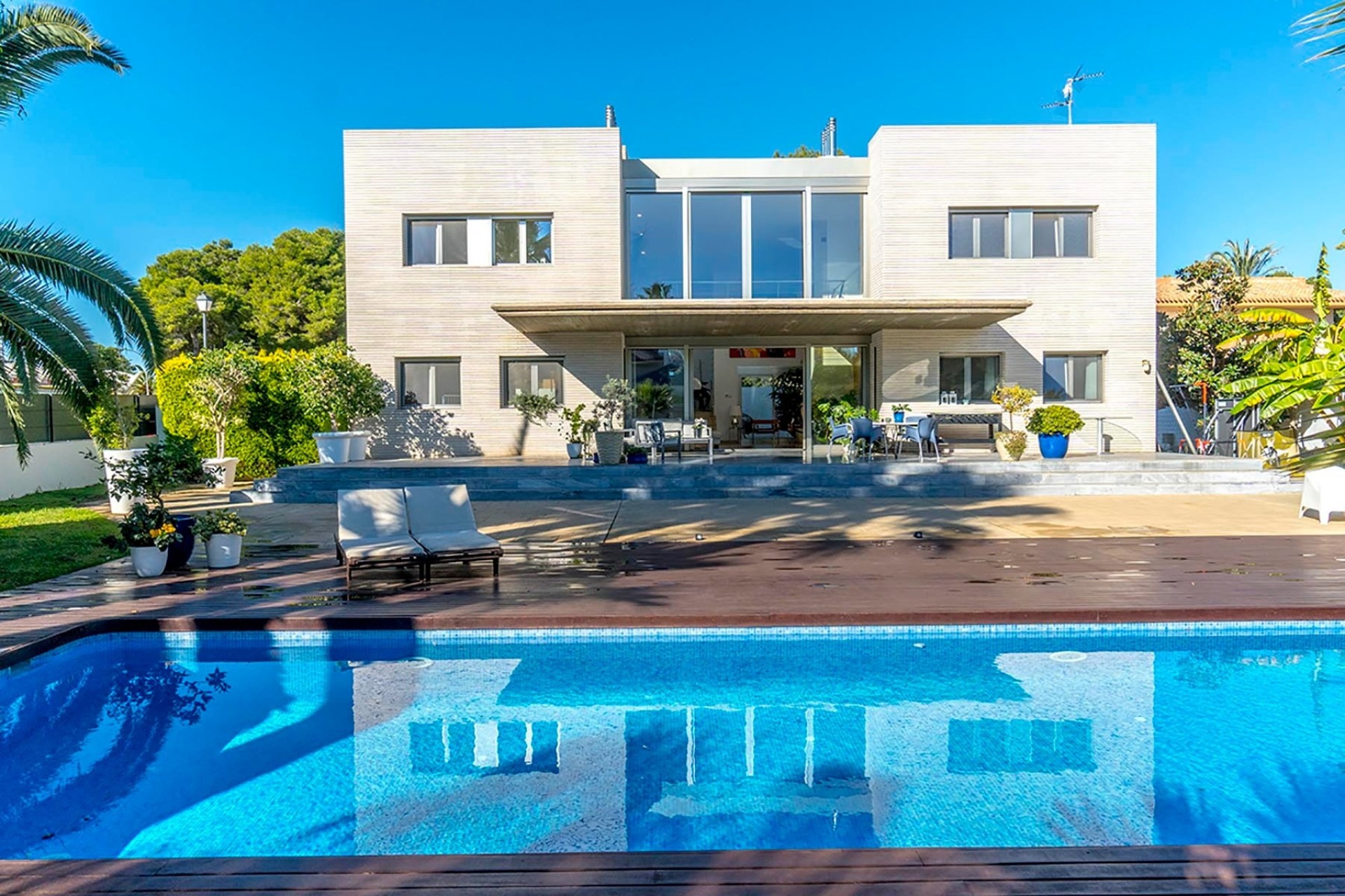 Resale - Detached Villa -
Alicante - Campoamor